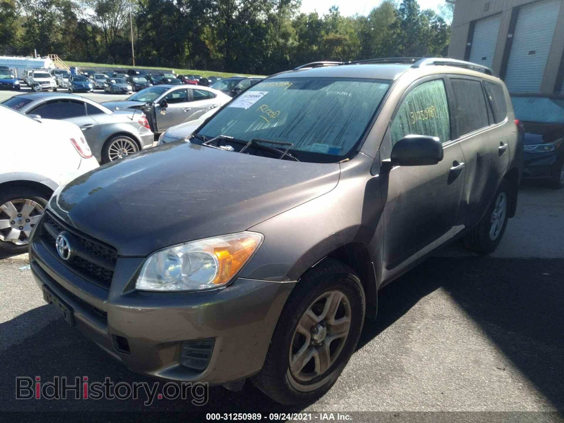 2011 TOYOTA RAV4 - VIN: 2T3BF4DV6BW148947 - Photo 2