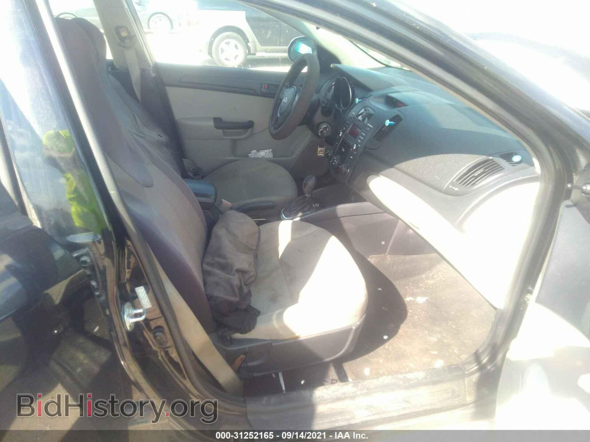 2011 KIA FORTE - VIN: KNAFT4A29B5417810 - Фото 5