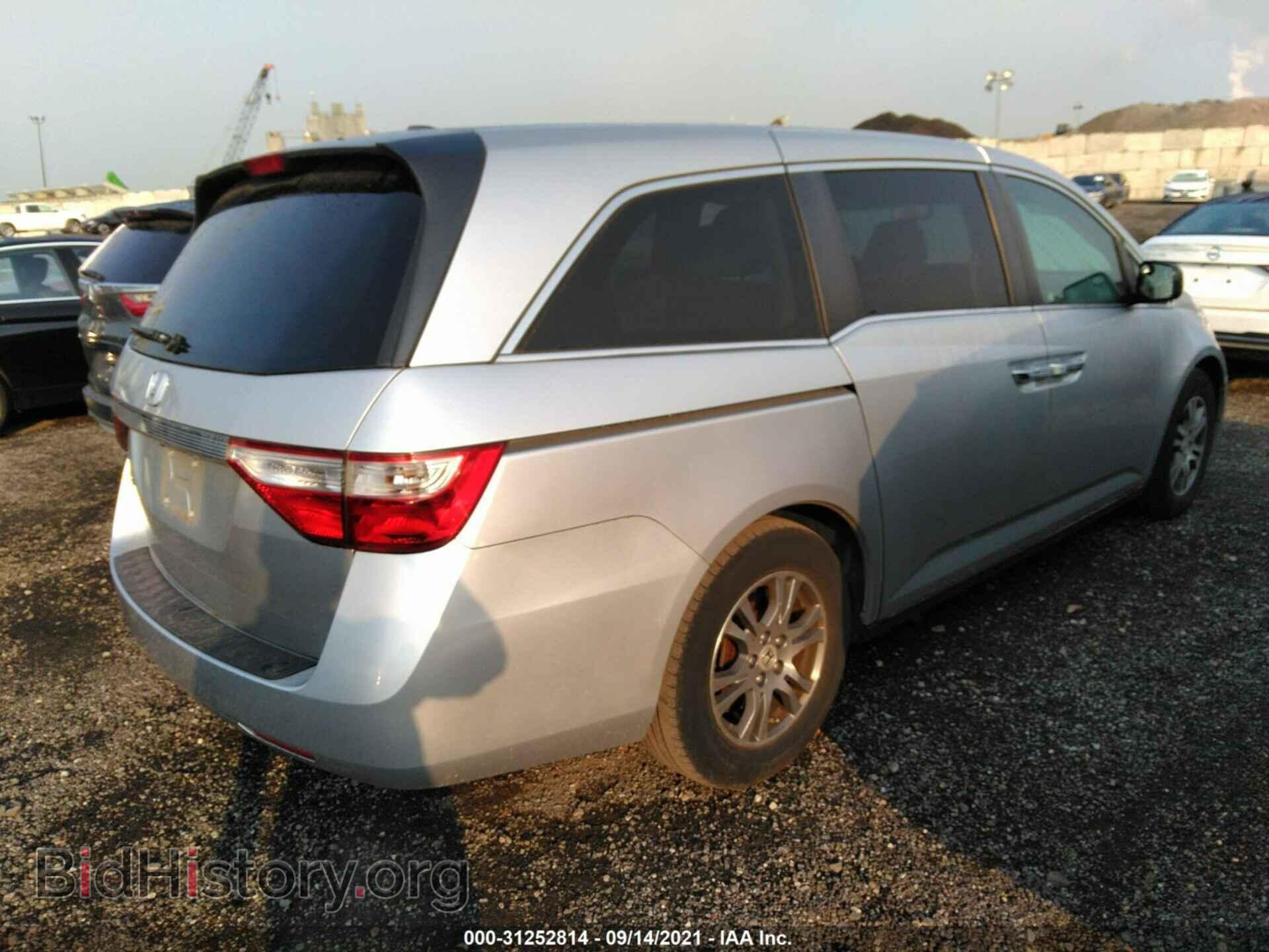 2011 HONDA ODYSSEY - VIN: 5FNRL5H66BB103030 - Фото 4
