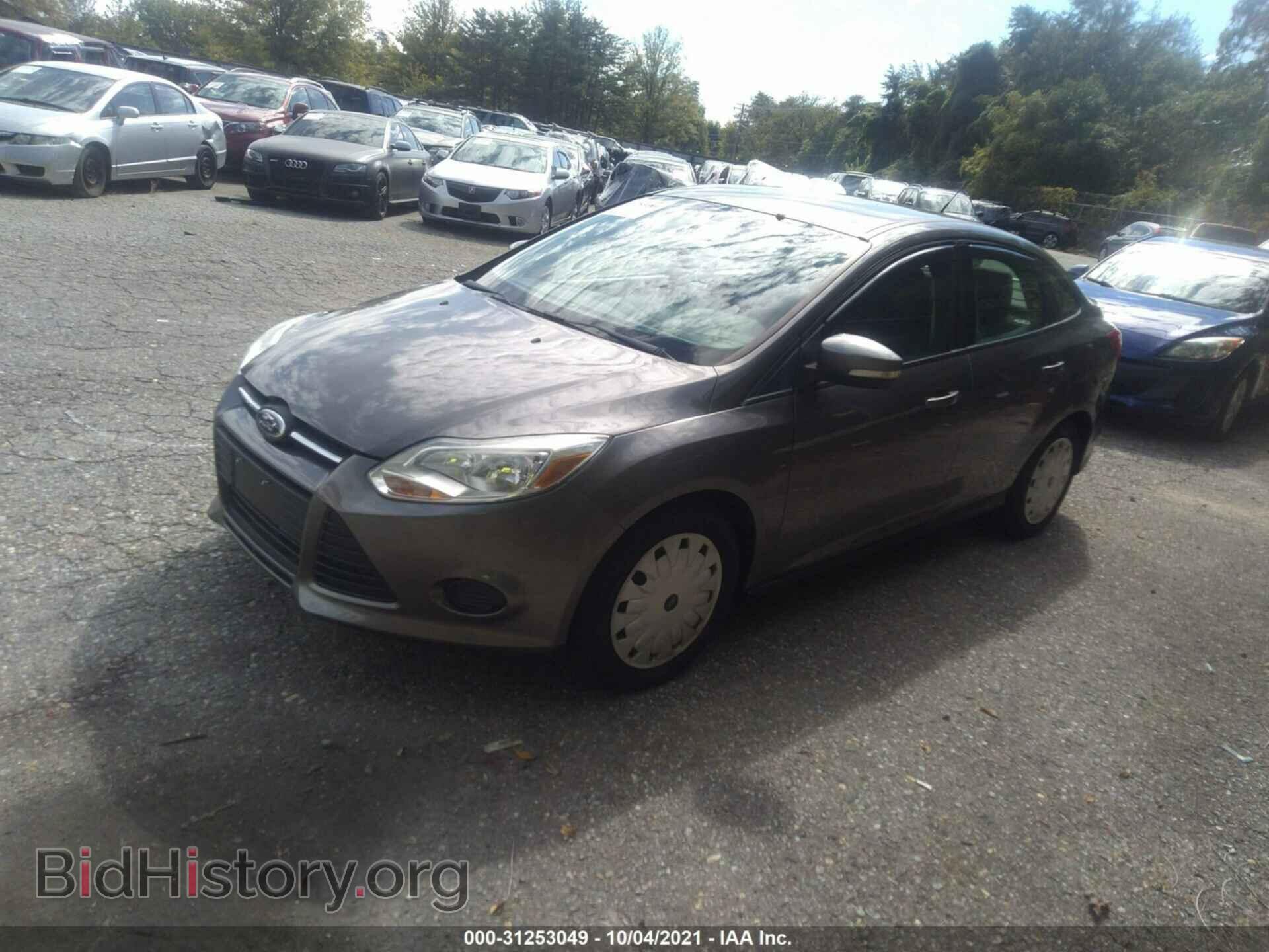 2013 FORD FOCUS - VIN: 1FADP3F27DL240597 - Фото 2