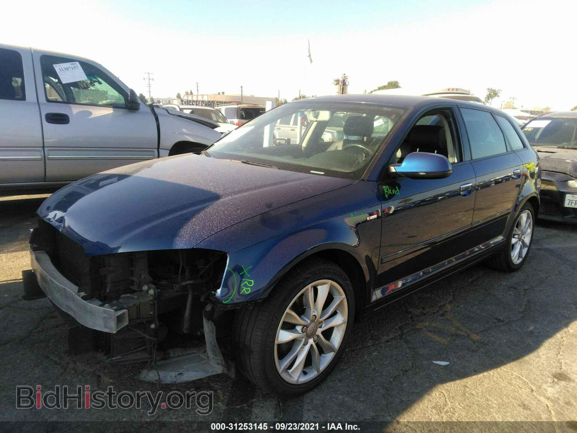 2013 AUDI A3 - VIN: WAUBJAFMXDA003779 - Photo 2
