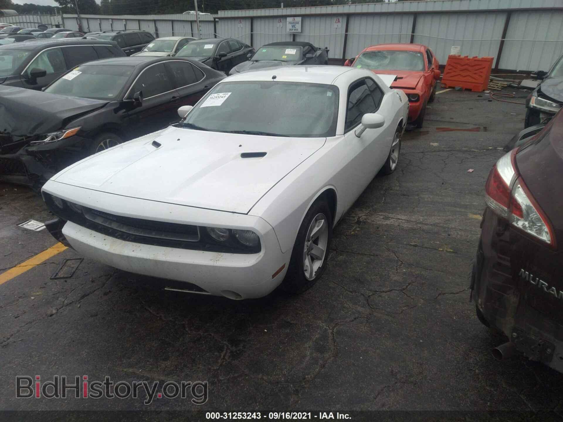 2014 DODGE CHALLENGER - VIN: 2C3CDYAG8EH250301 - Фото 2