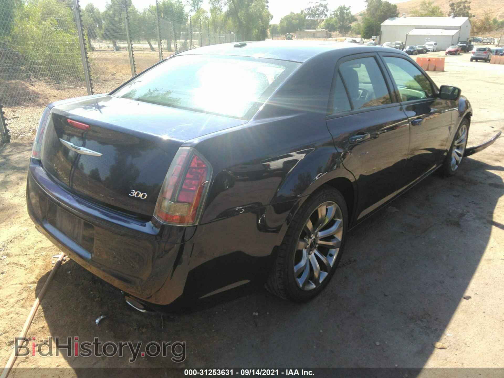 2014 CHRYSLER 300 - VIN: 2C3CCABG3EH223046 - Фото 4