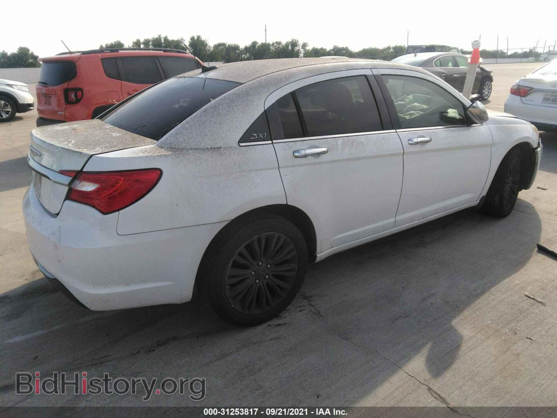 2012 CHRYSLER 200 - VIN: 1C3CCBCB2CN192370 - Photo 4