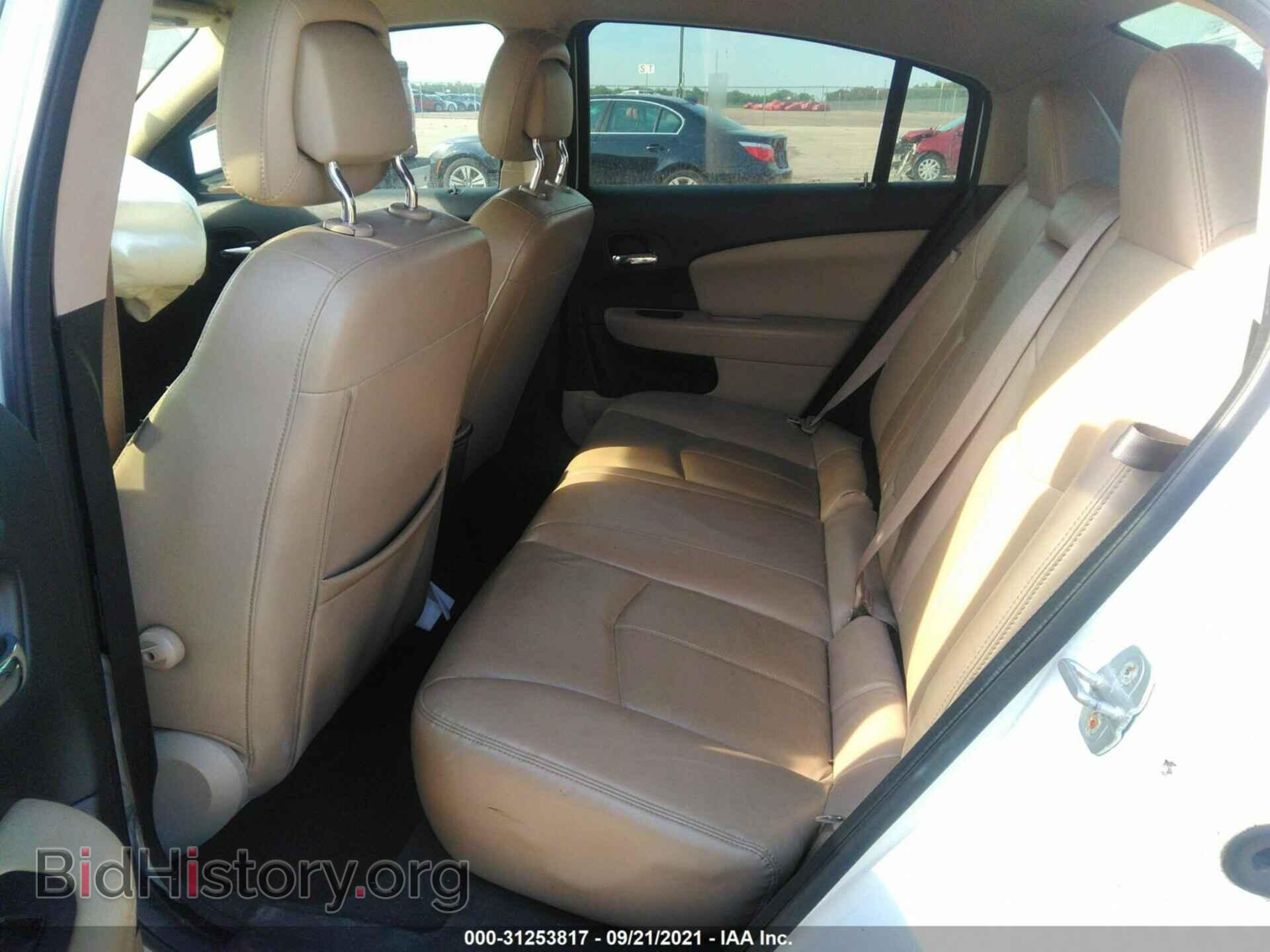 2012 CHRYSLER 200 - VIN: 1C3CCBCB2CN192370 - Photo 8