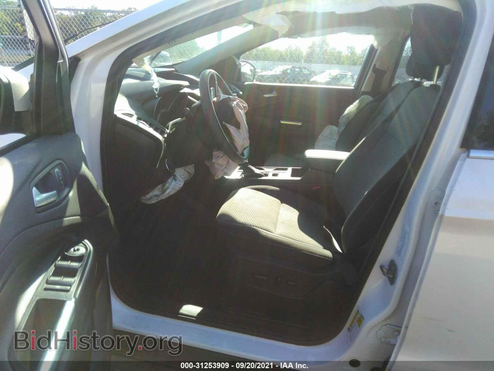 2017 FORD ESCAPE - VIN: 1FMCU9GD3HUB71176 - Фото 5