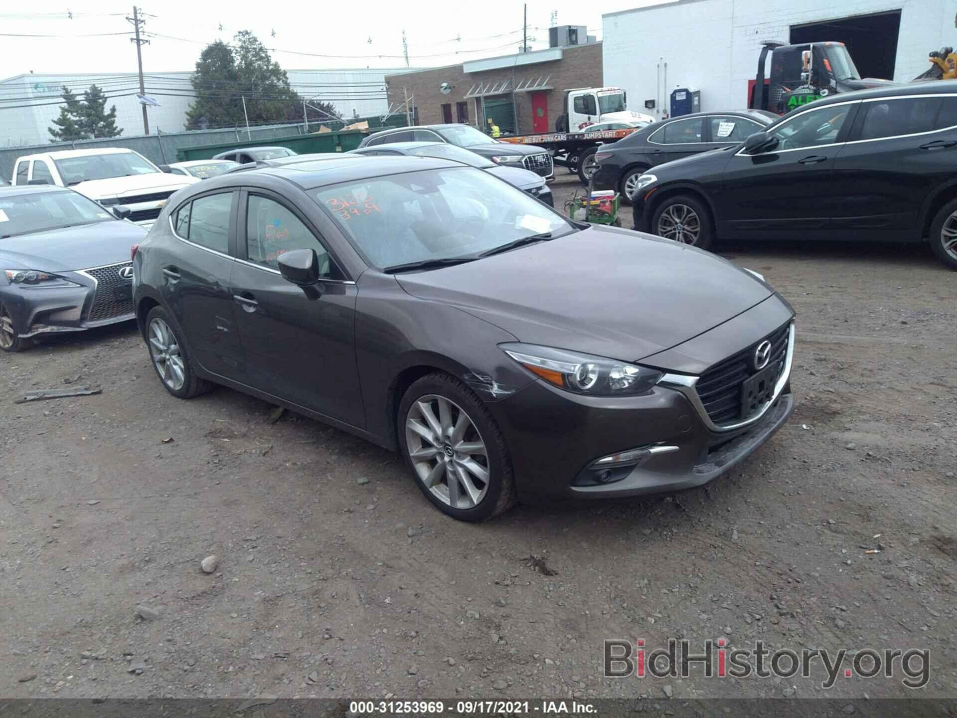 Photo JM1BN1M37H1111140 - MAZDA MAZDA3 5-DOOR 2017