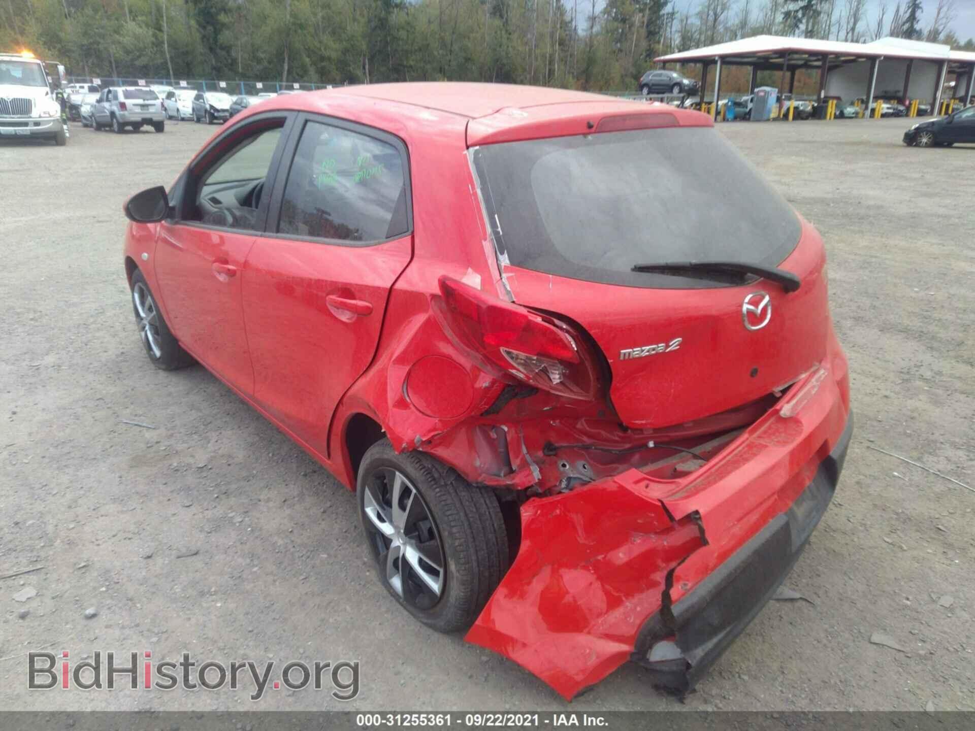 2014 MAZDA MAZDA2 - VIN: JM1DE1KZXE0186643 - Фото 3