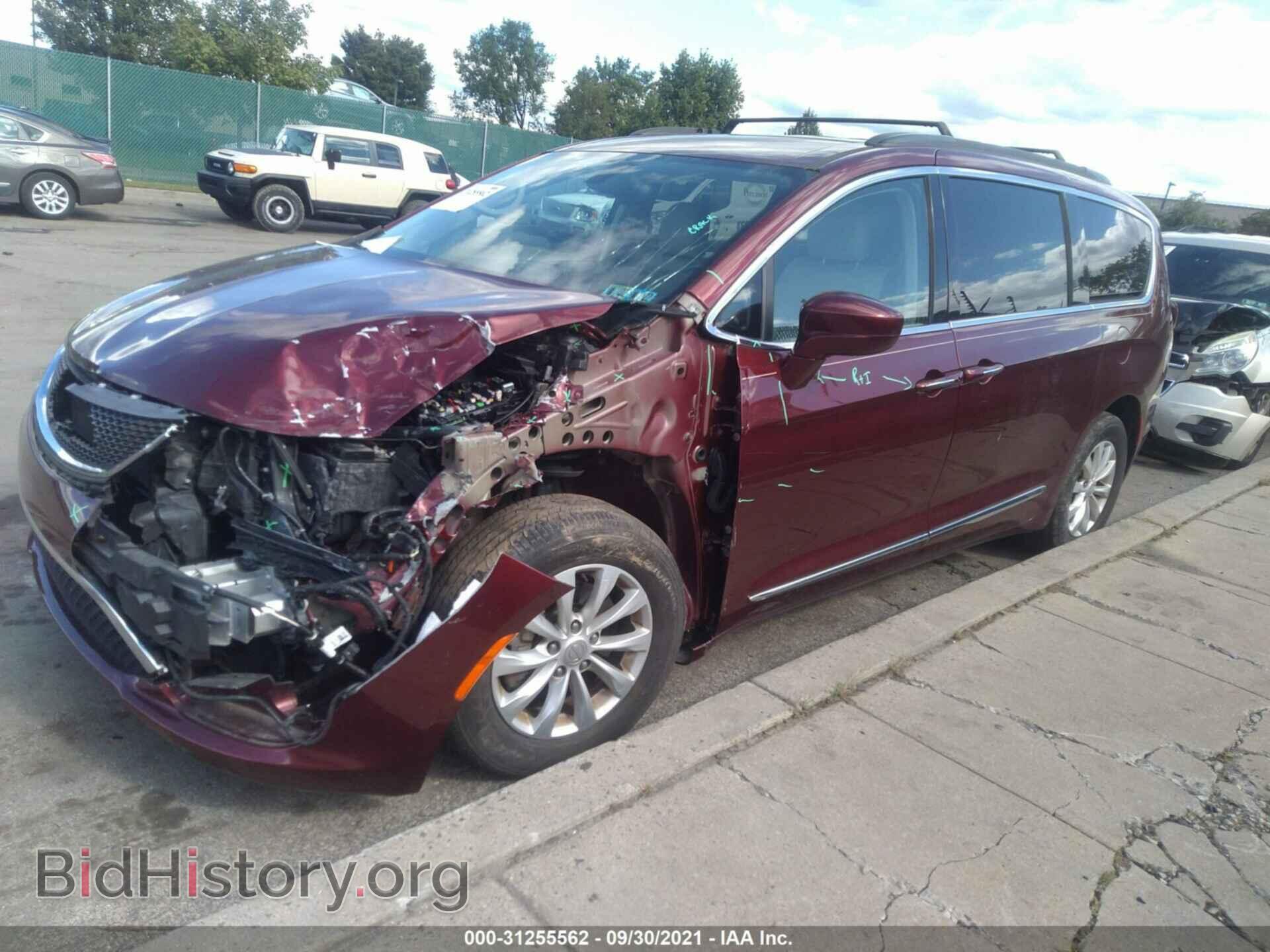 2017 CHRYSLER PACIFICA - VIN: 2C4RC1BG2HR670309 - Фото 2