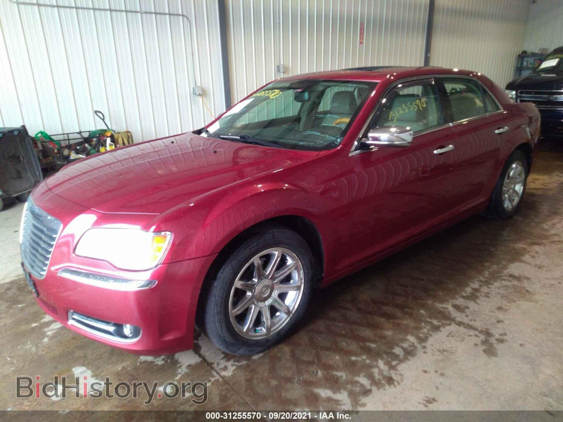 2014 CHRYSLER 300 - VIN: 2C3CCAEG3EH104229 - Фото 2