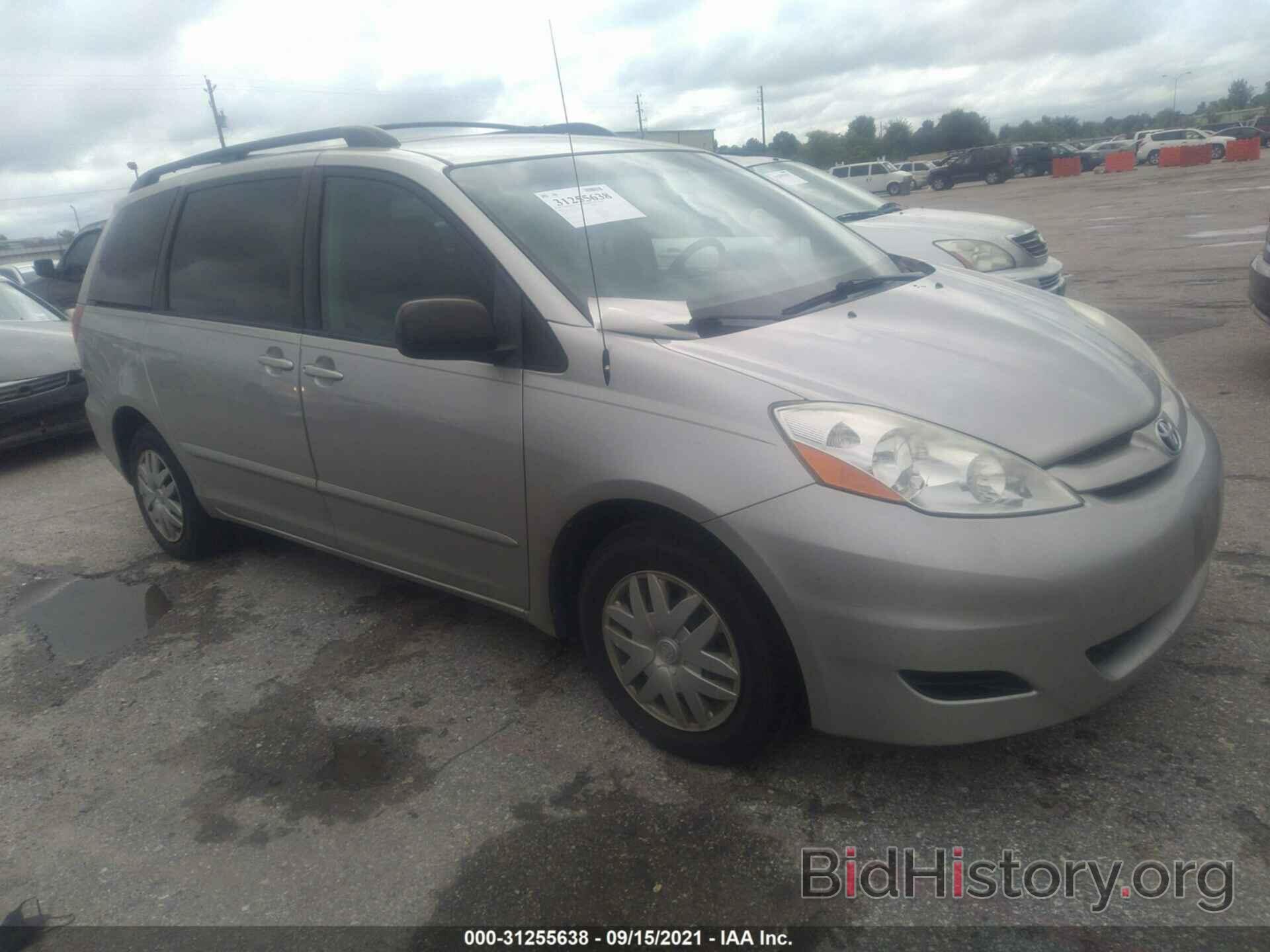 Photo 5TDKK4CC3AS309105 - TOYOTA SIENNA 2010