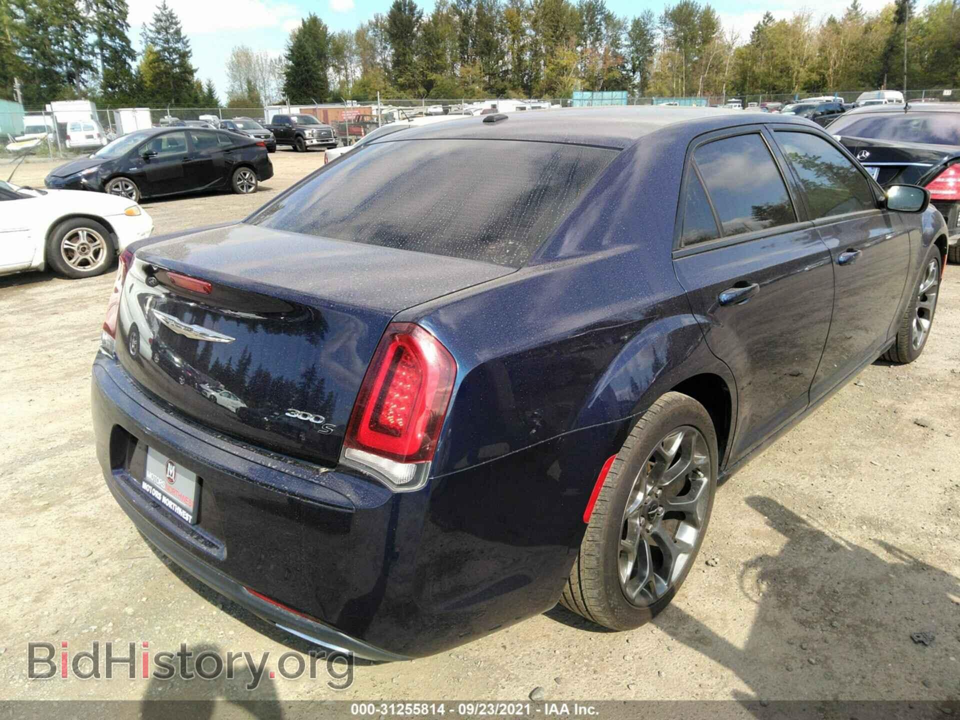 2016 CHRYSLER 300 - VIN: 2C3CCABG5GH106118 - Фото 4