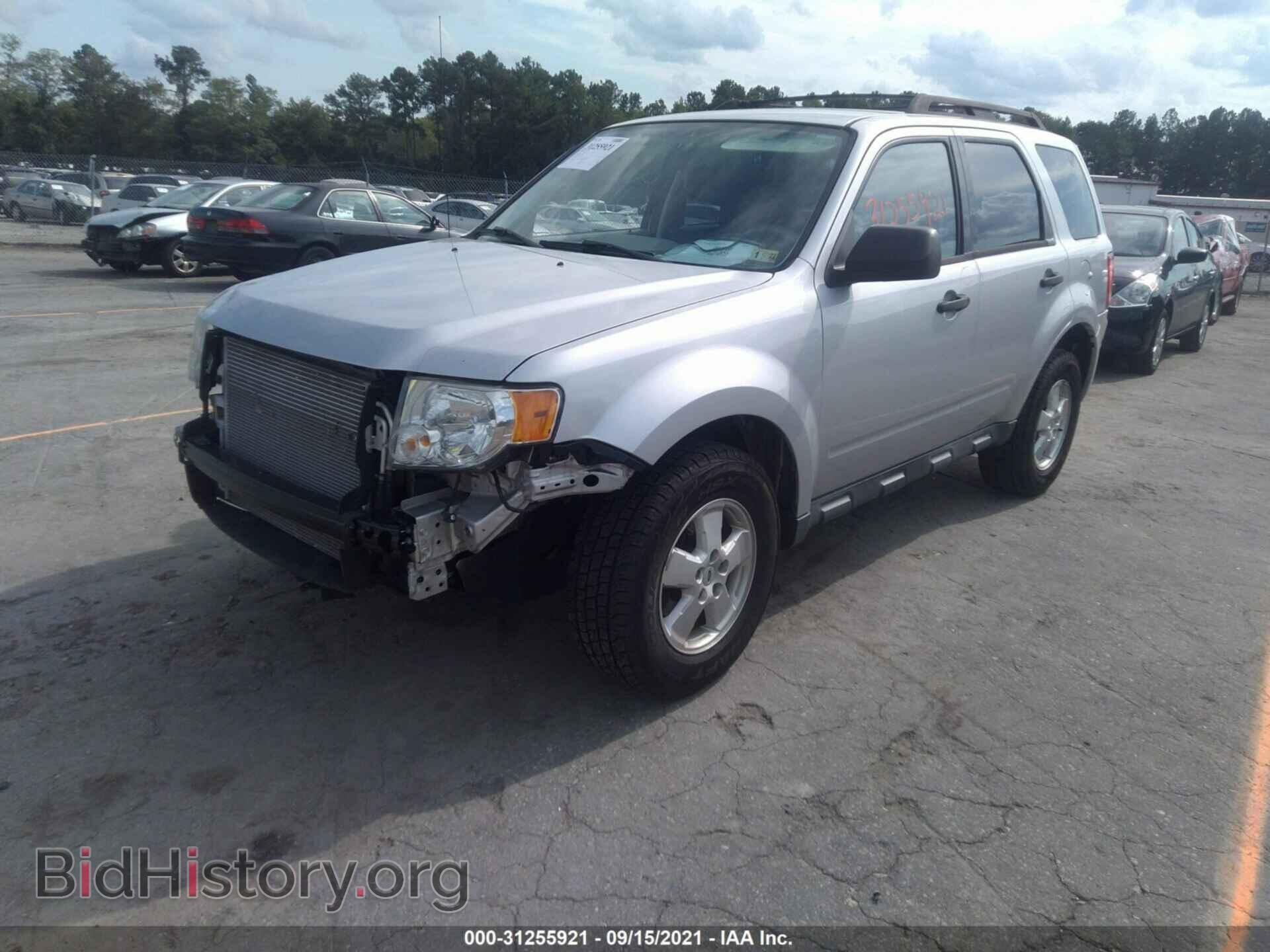 2011 FORD ESCAPE - VIN: 1FMCU0C74BKC48748 - Photo 2