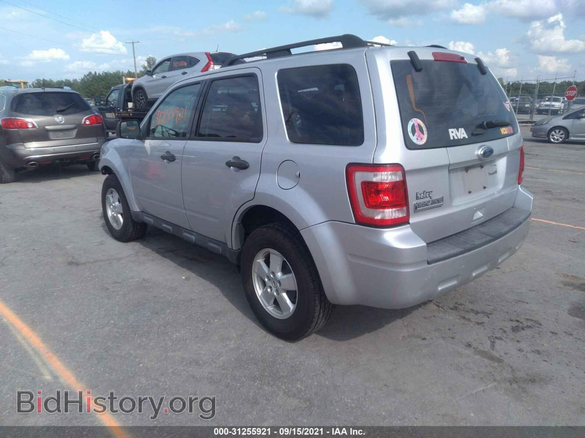 2011 FORD ESCAPE - VIN: 1FMCU0C74BKC48748 - Photo 3