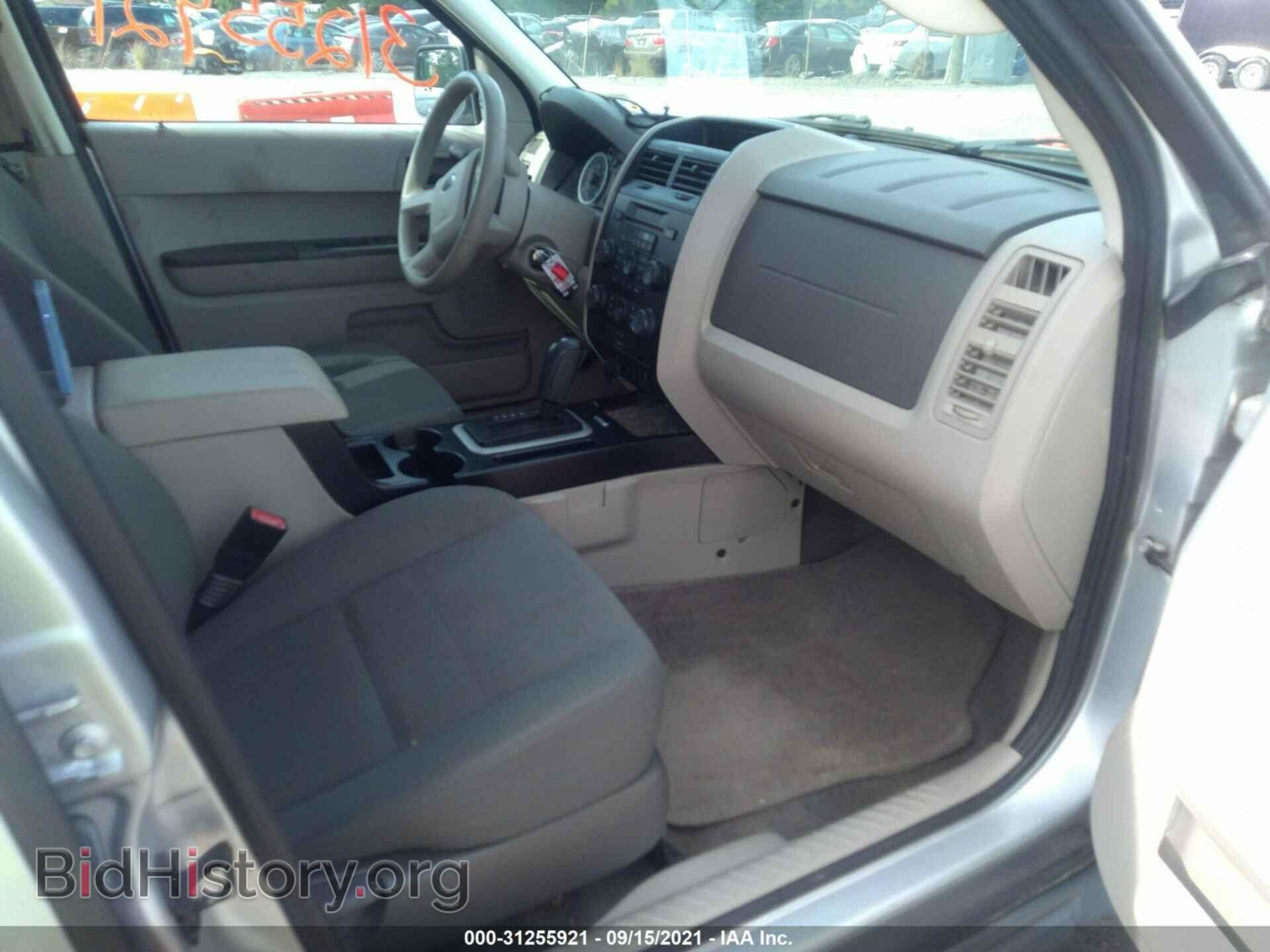 2011 FORD ESCAPE - VIN: 1FMCU0C74BKC48748 - Photo 5