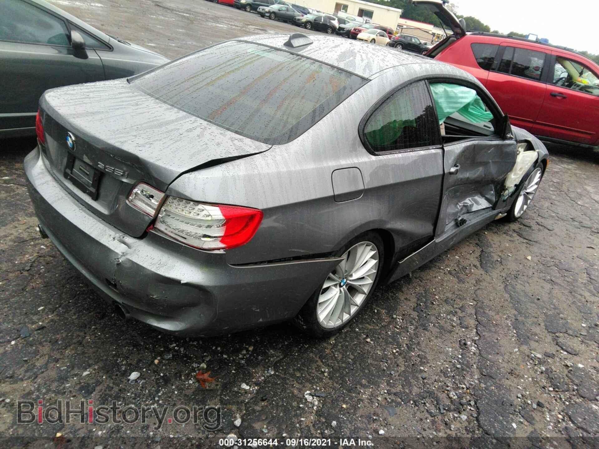2011 BMW 3 SERIES - VIN: WBAKG7C57BE264372 - Фото 4