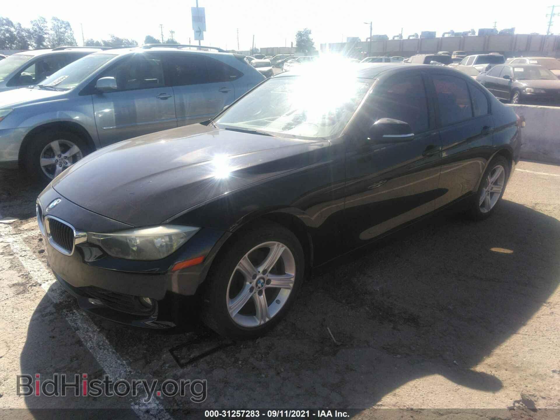 2013 BMW 3 SERIES - VIN: WBA3A5G52DNP20849 - Фото 2