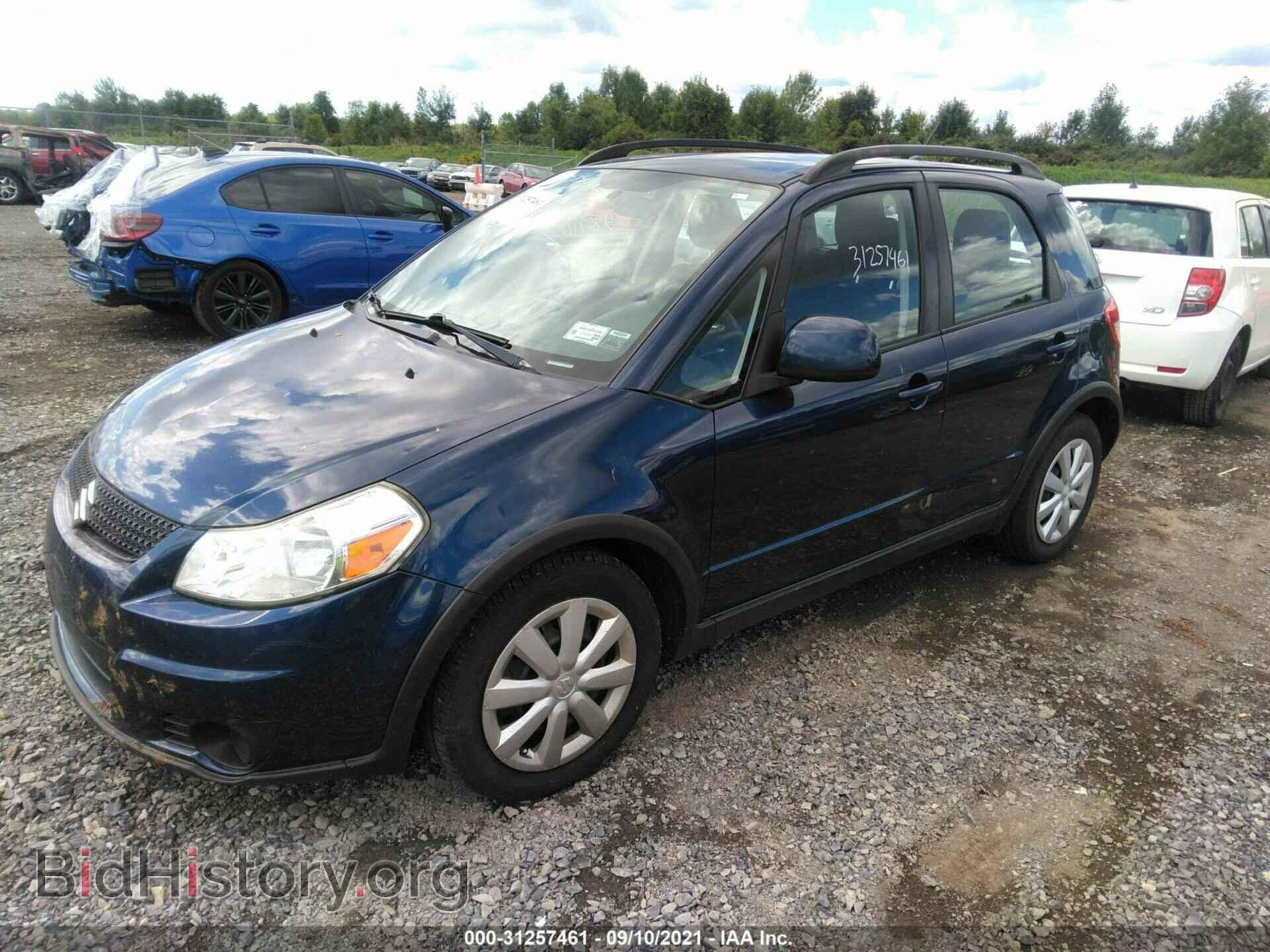 2011 SUZUKI SX4 - VIN: JS2YB5A31B6303121 - Photo 2
