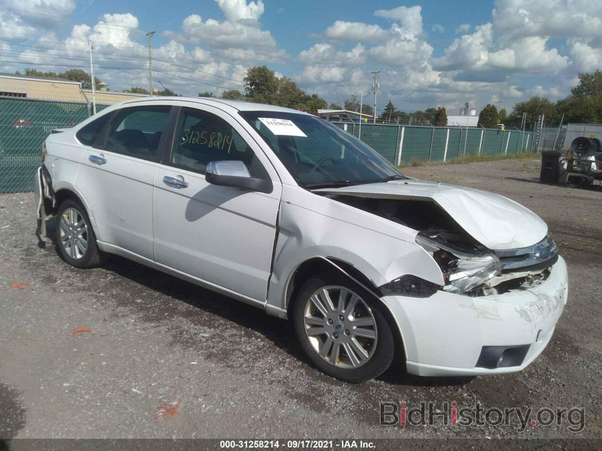 Photo 1FAHP3HNXAW201733 - FORD FOCUS 2010