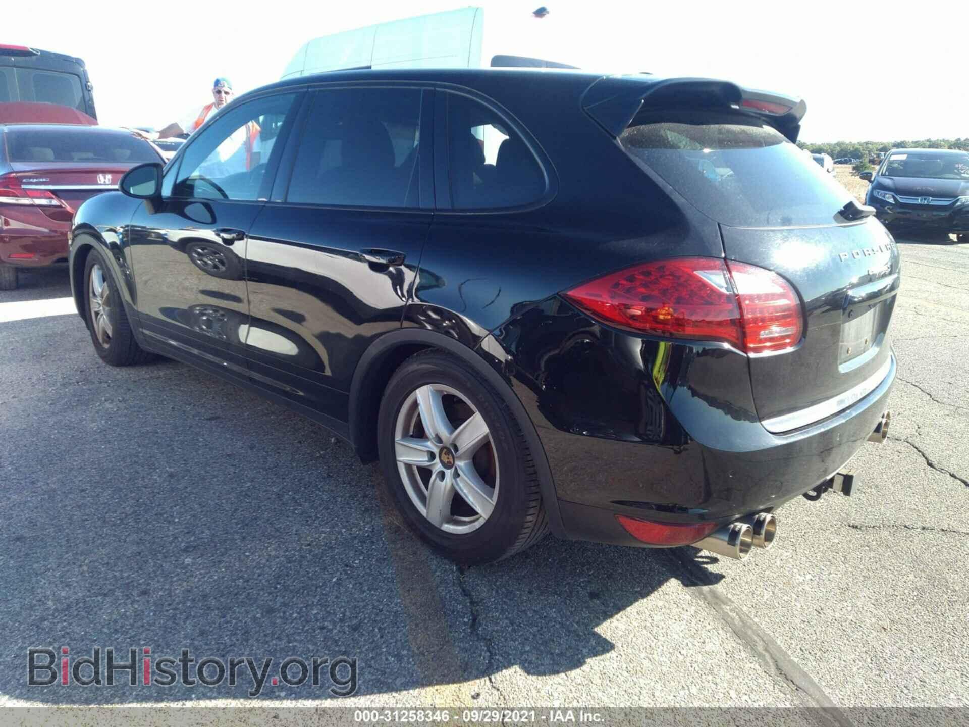 2013 PORSCHE CAYENNE - VIN: WP1AB2A21DLA86254 - Фото 3