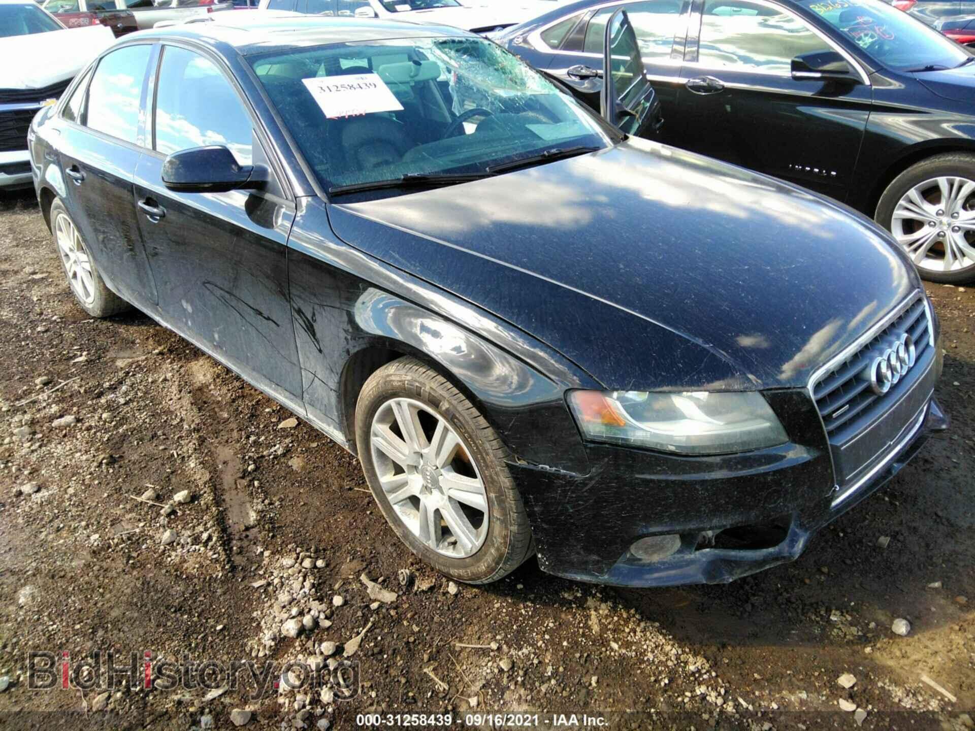Фотография WAUDFAFL4AN019529 - AUDI A4 2010