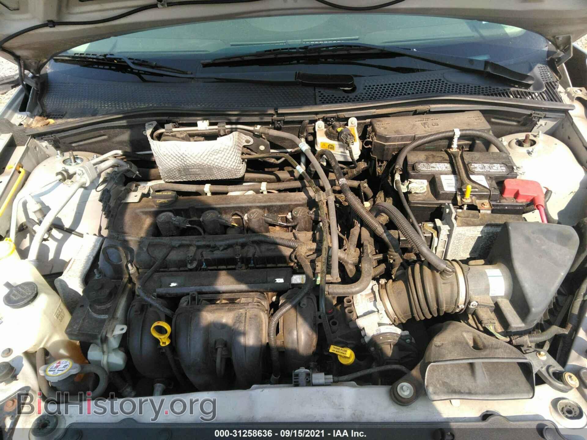 2011 FORD FOCUS - VIN: 1FAHP3HN2BW158040 - Photo 10