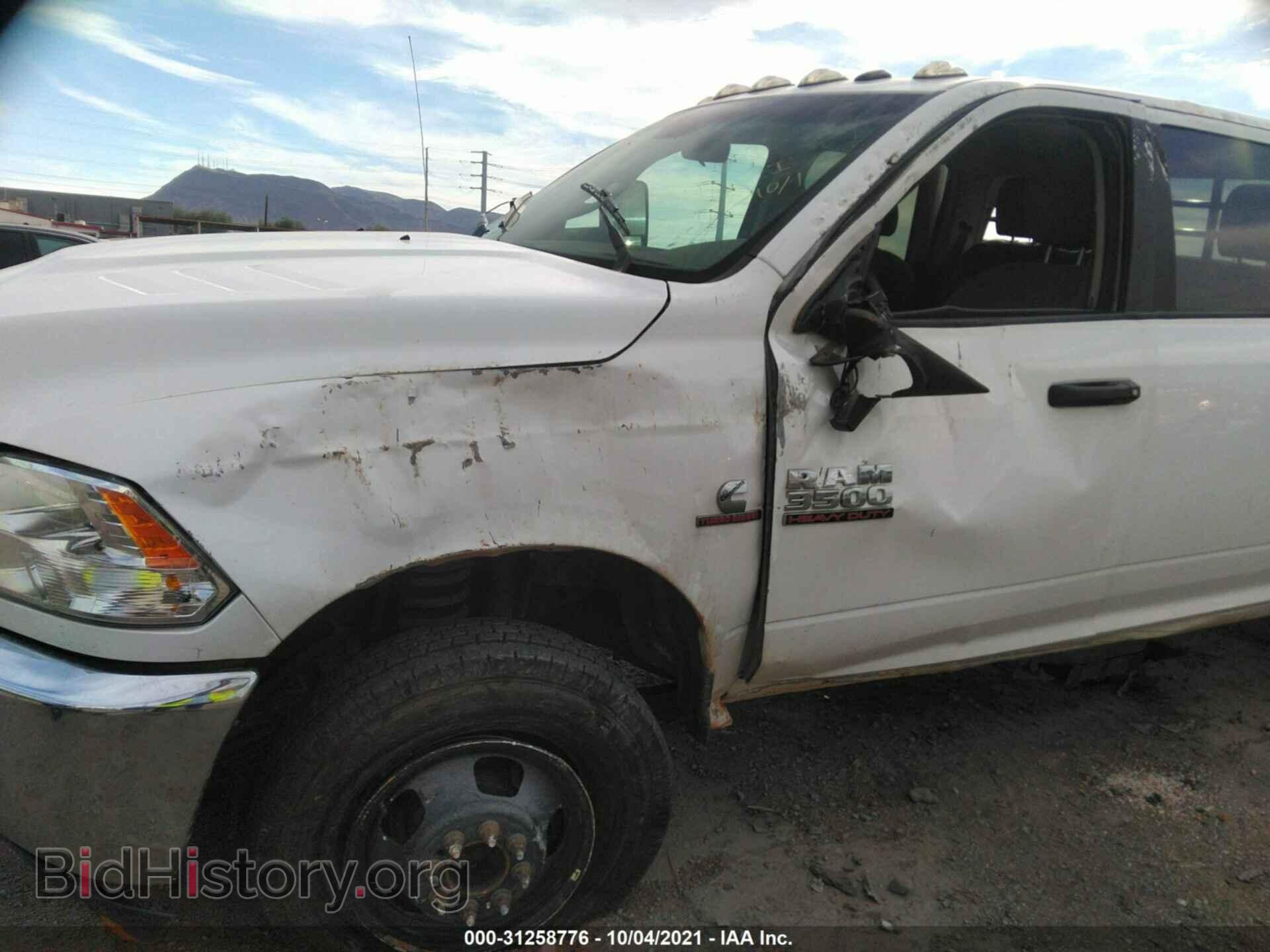 2017 RAM 3500 CHASSIS CAB - VIN: 3C7WRTCL2HG692232 - Photo 12