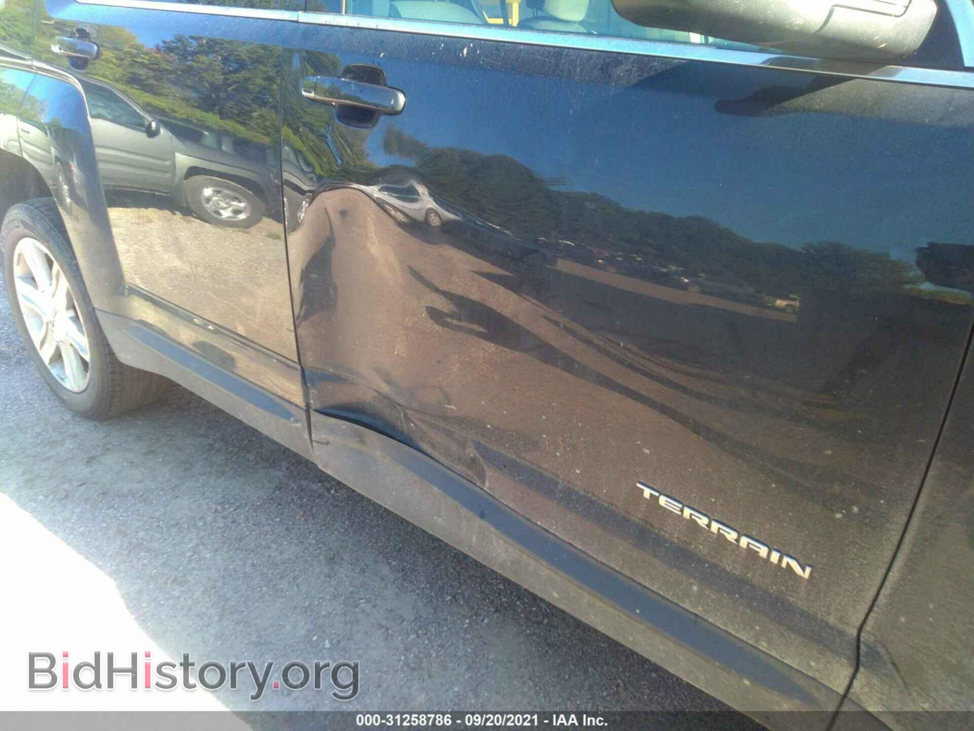 2011 GMC TERRAIN - VIN: 2CTFLVE51B6367376 - Photo 12