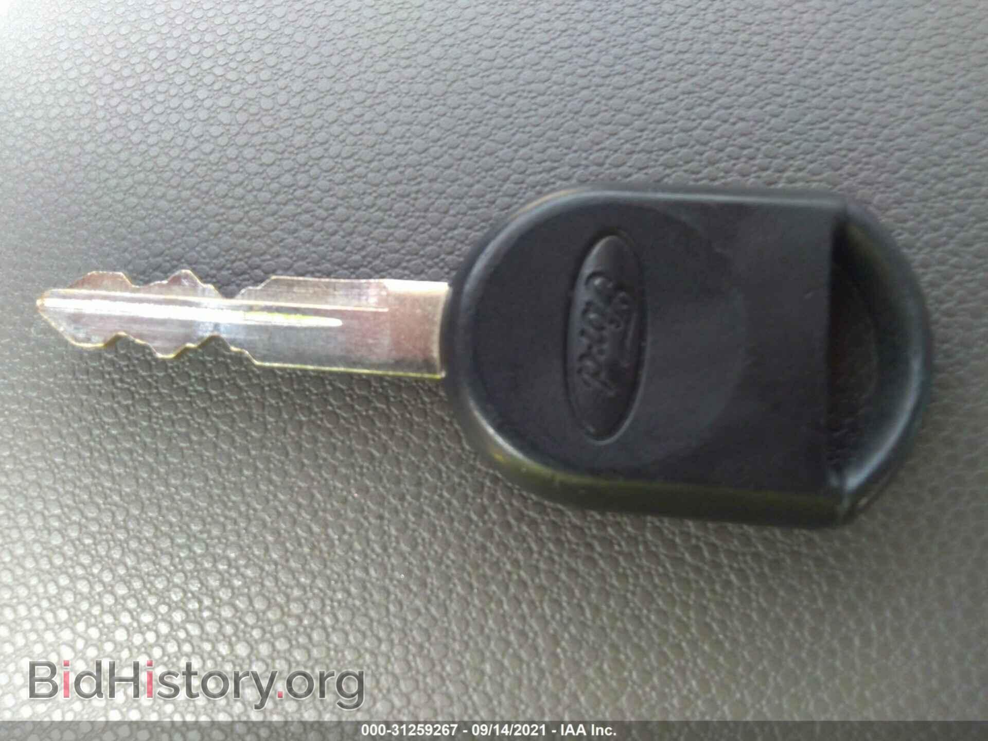2010 FORD FOCUS - VIN: 1FAHP3FN2AW258592 - Фото 11
