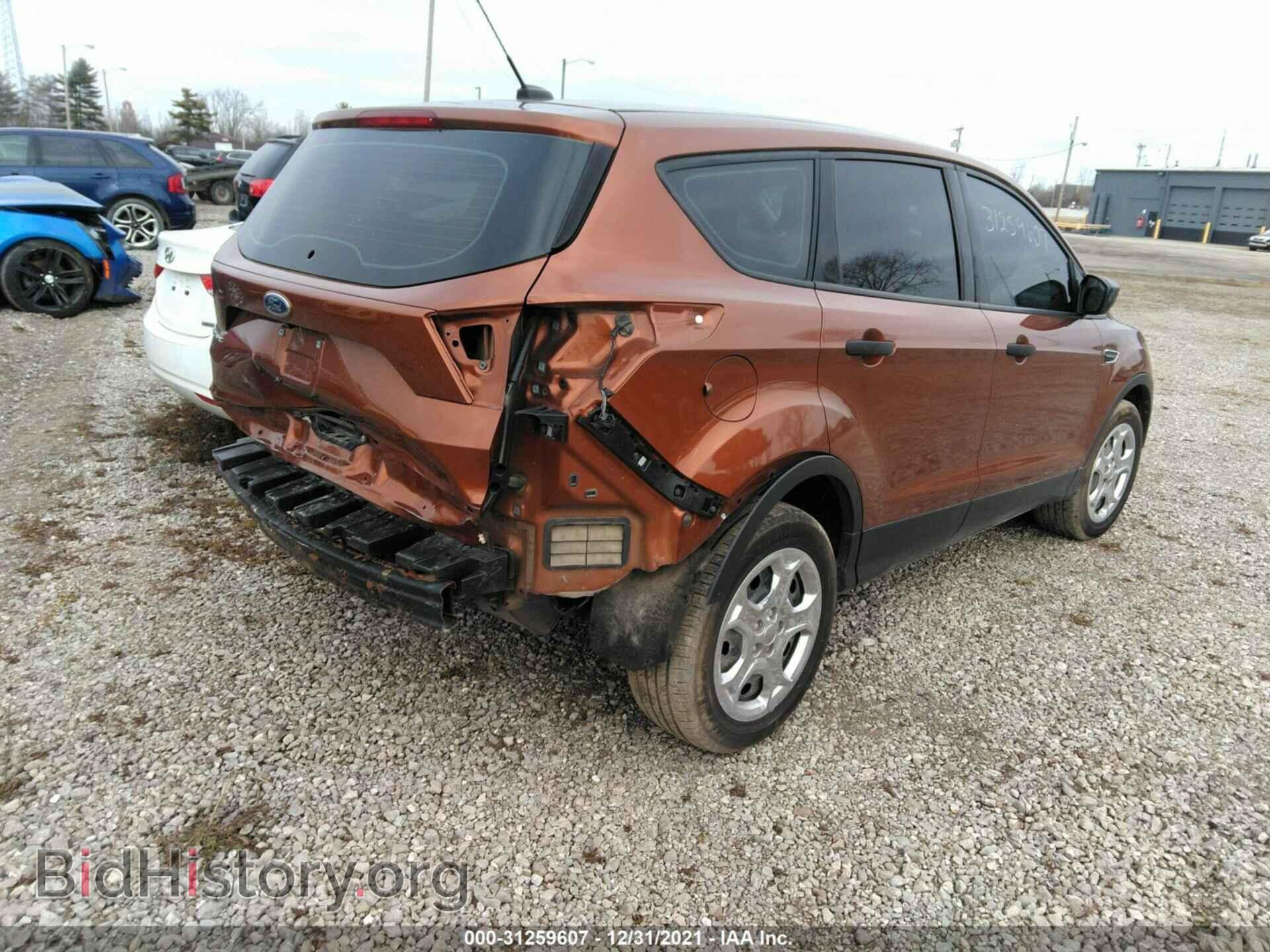 2017 FORD ESCAPE - VIN: 1FMCU0F72HUB87604 - Фото 4