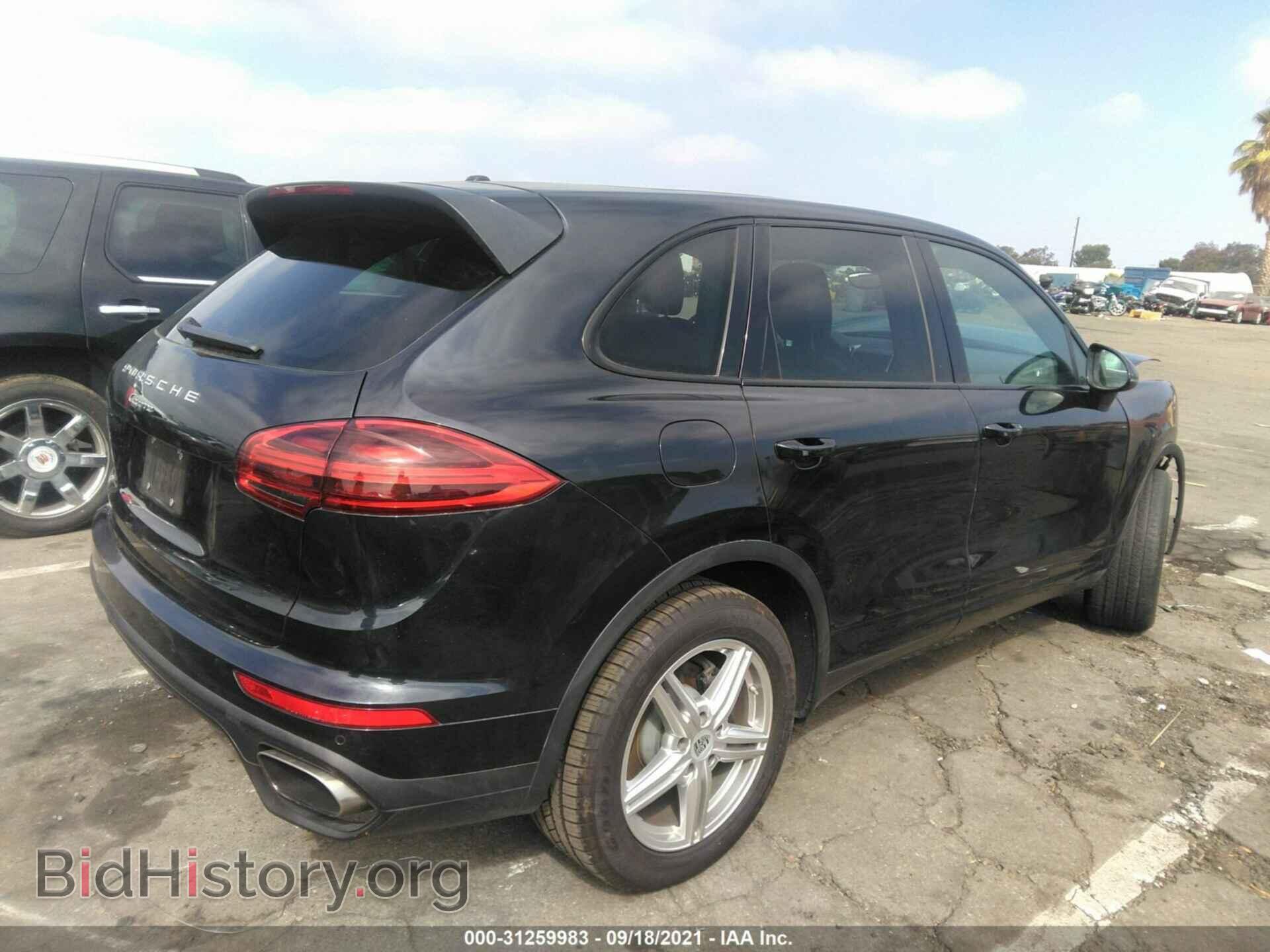 2016 PORSCHE CAYENNE - VIN: WP1AA2A25GKA15667 - Фото 4