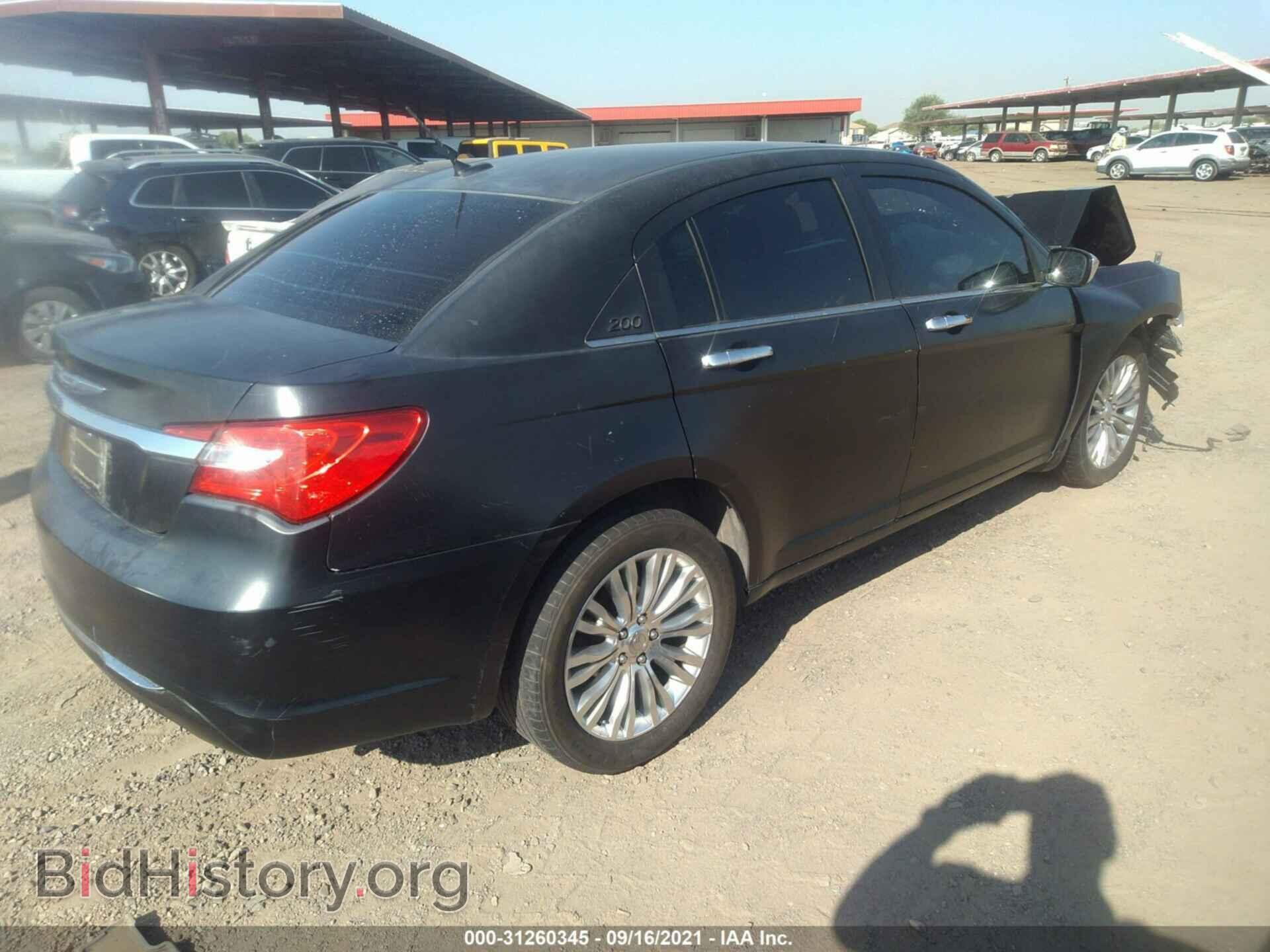 2011 CHRYSLER 200 - VIN: 1C3BC2FG7BN619611 - Фото 4