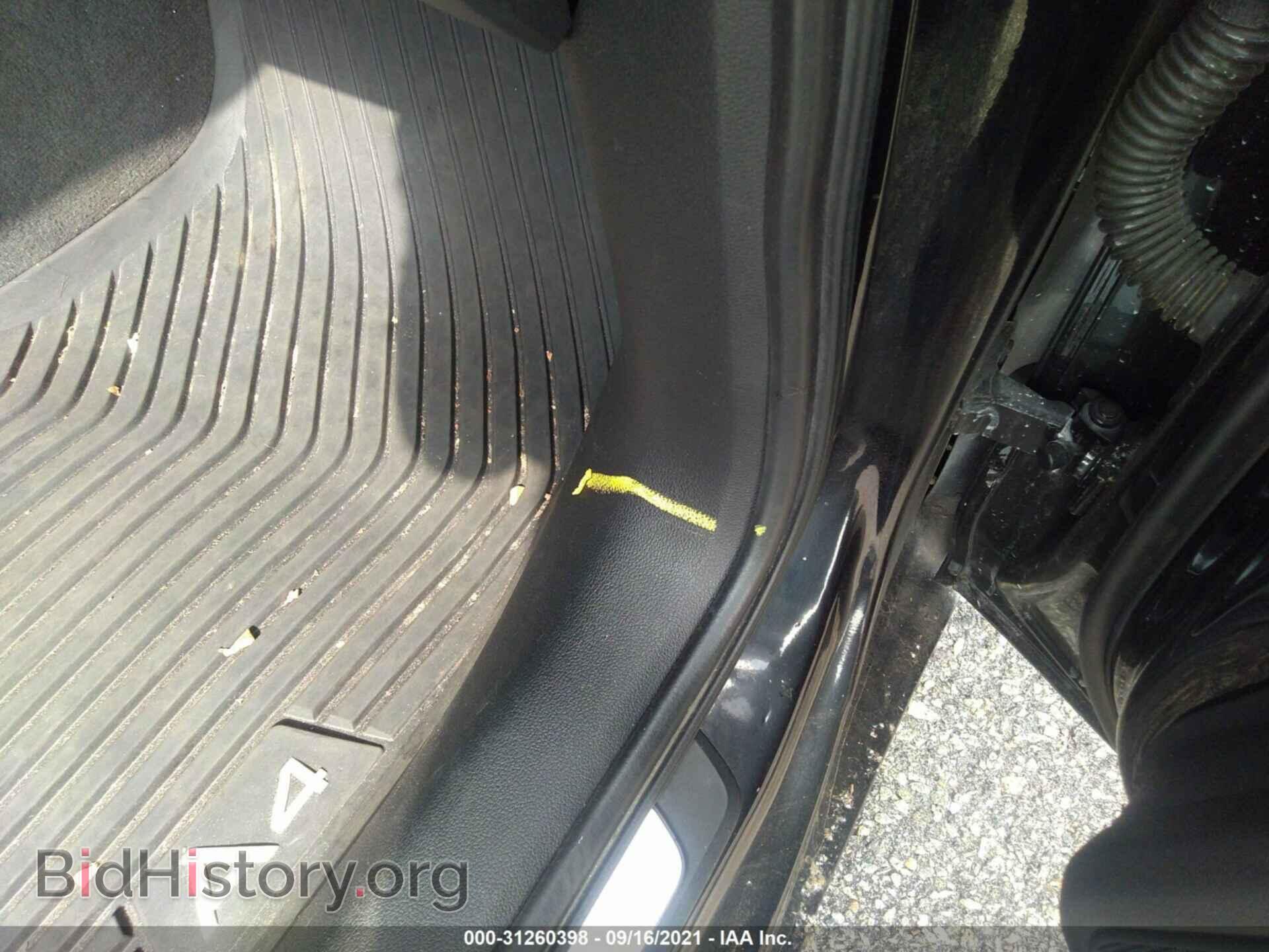 2017 AUDI A4 - VIN: WAUANAF4XHN043441 - Фото 6