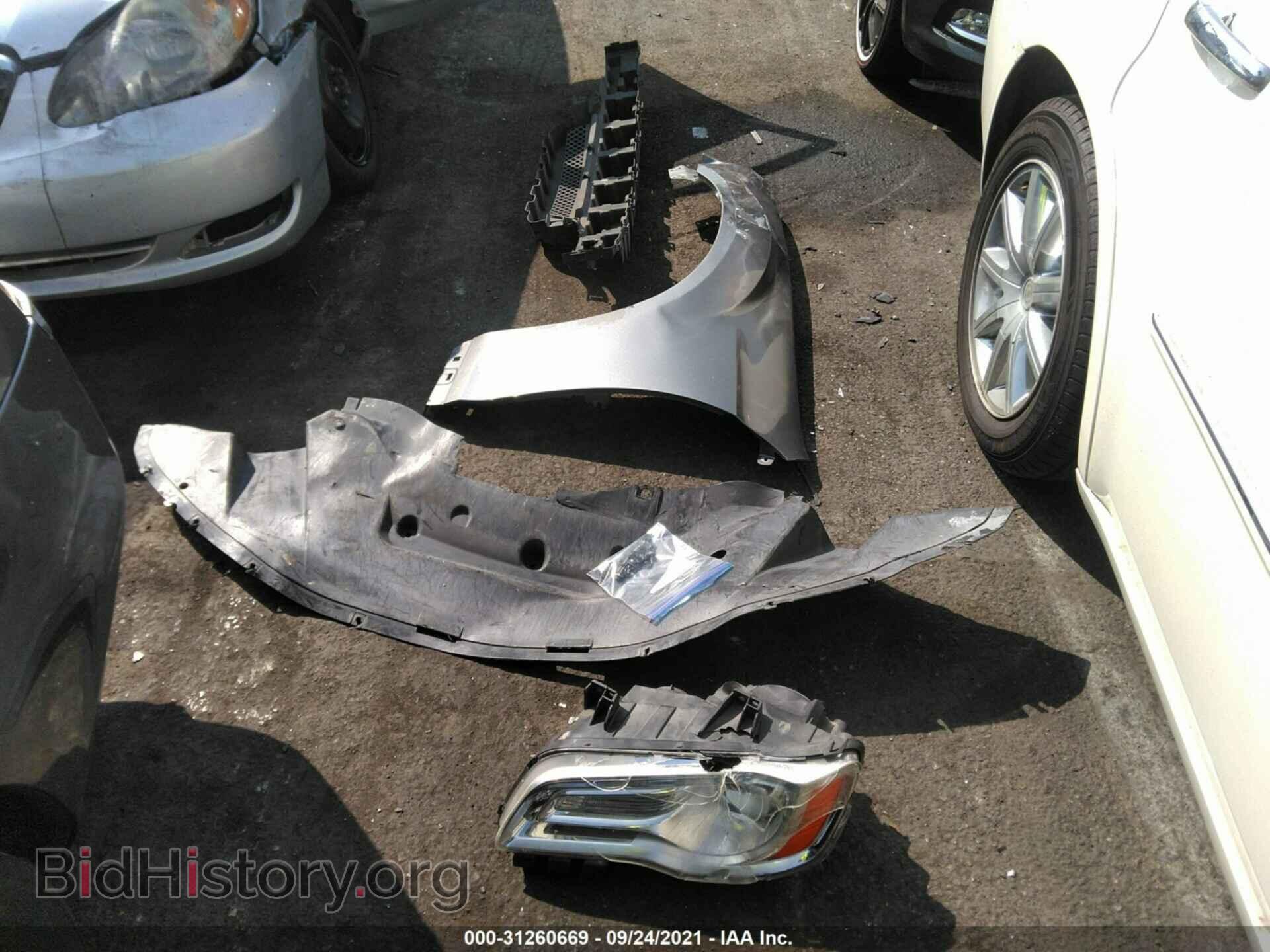 2012 CHRYSLER 300 - VIN: 2C3CCACG1CH191712 - Фото 12