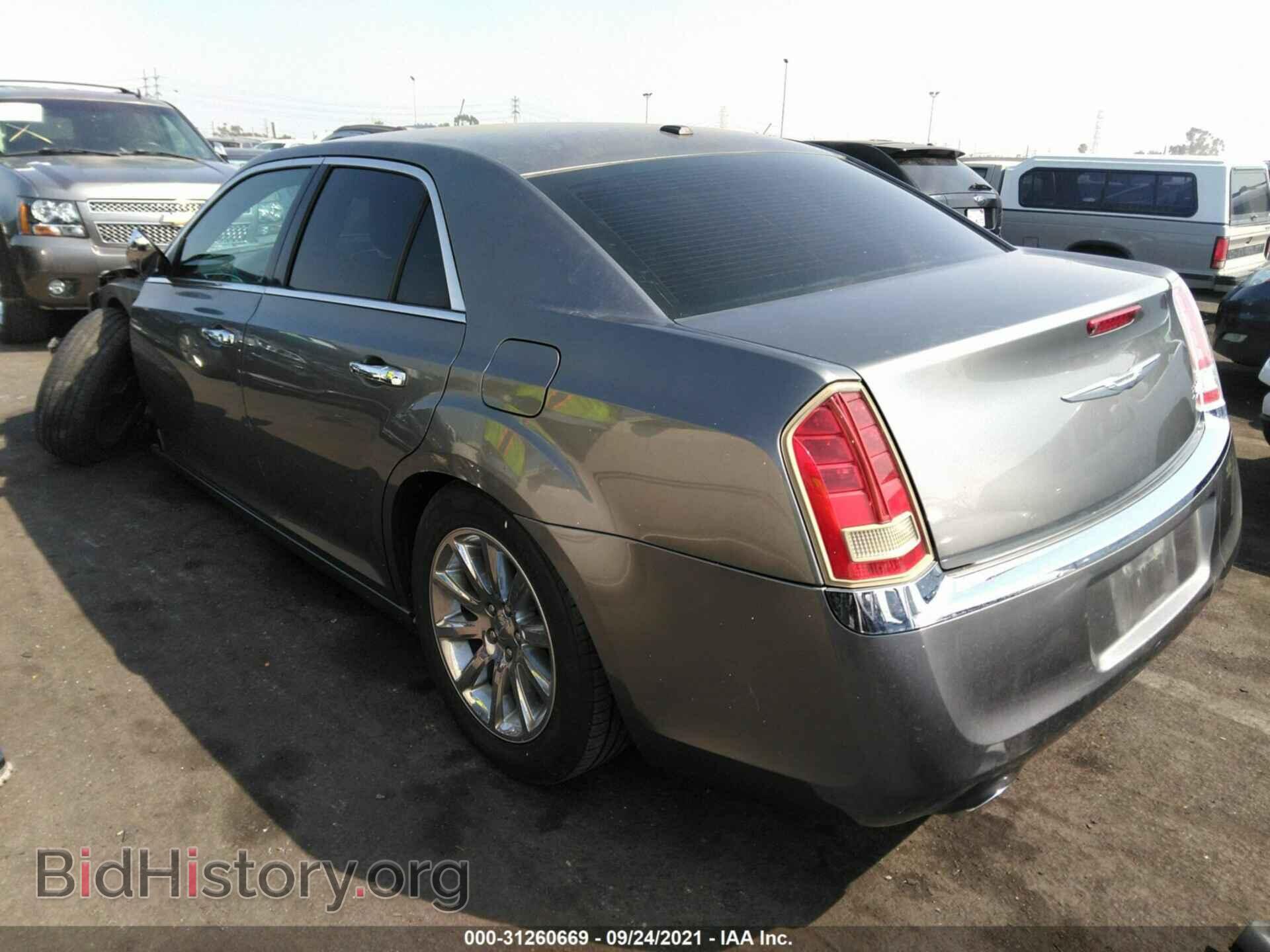 2012 CHRYSLER 300 - VIN: 2C3CCACG1CH191712 - Фото 3