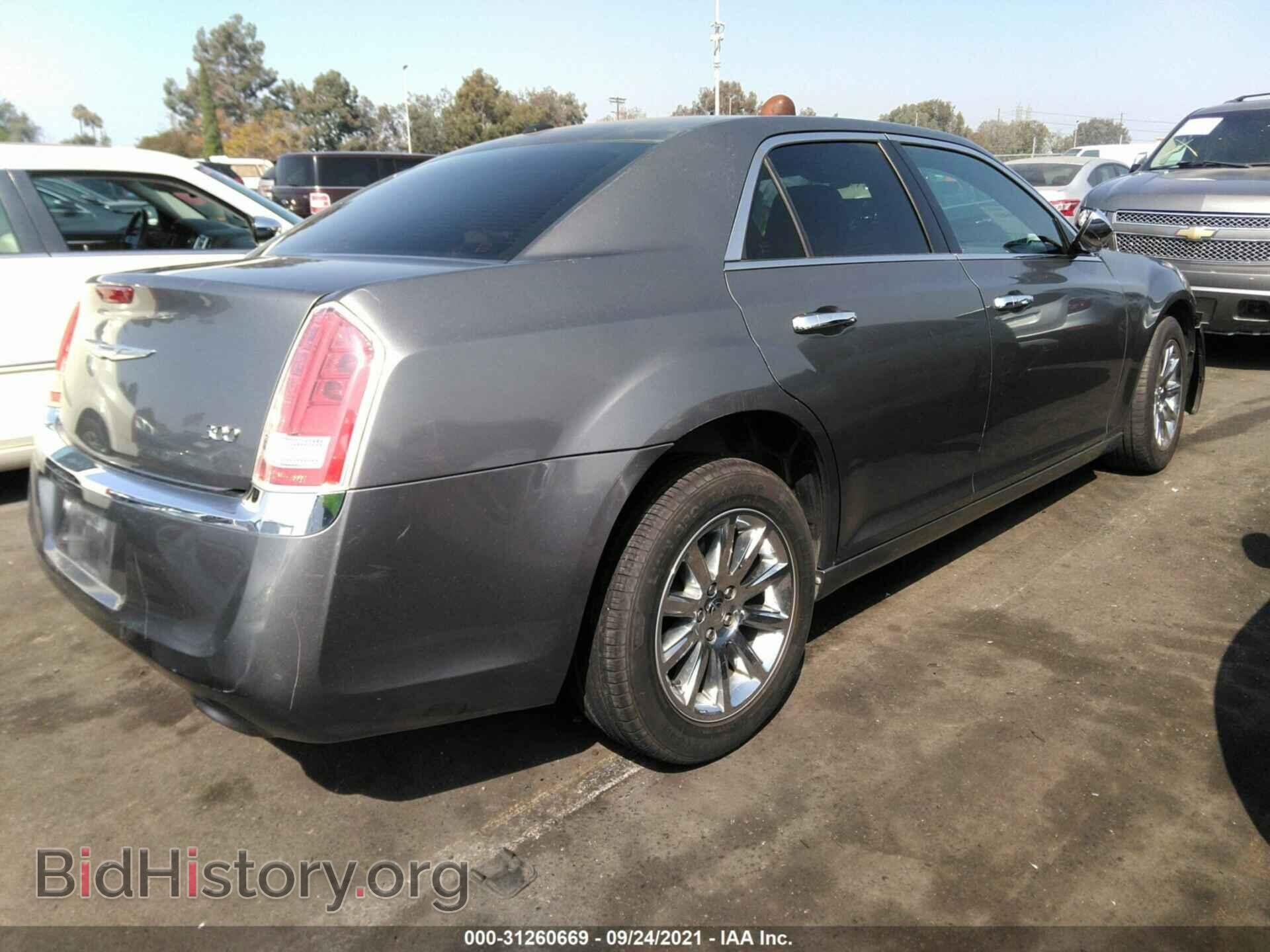 2012 CHRYSLER 300 - VIN: 2C3CCACG1CH191712 - Фото 4