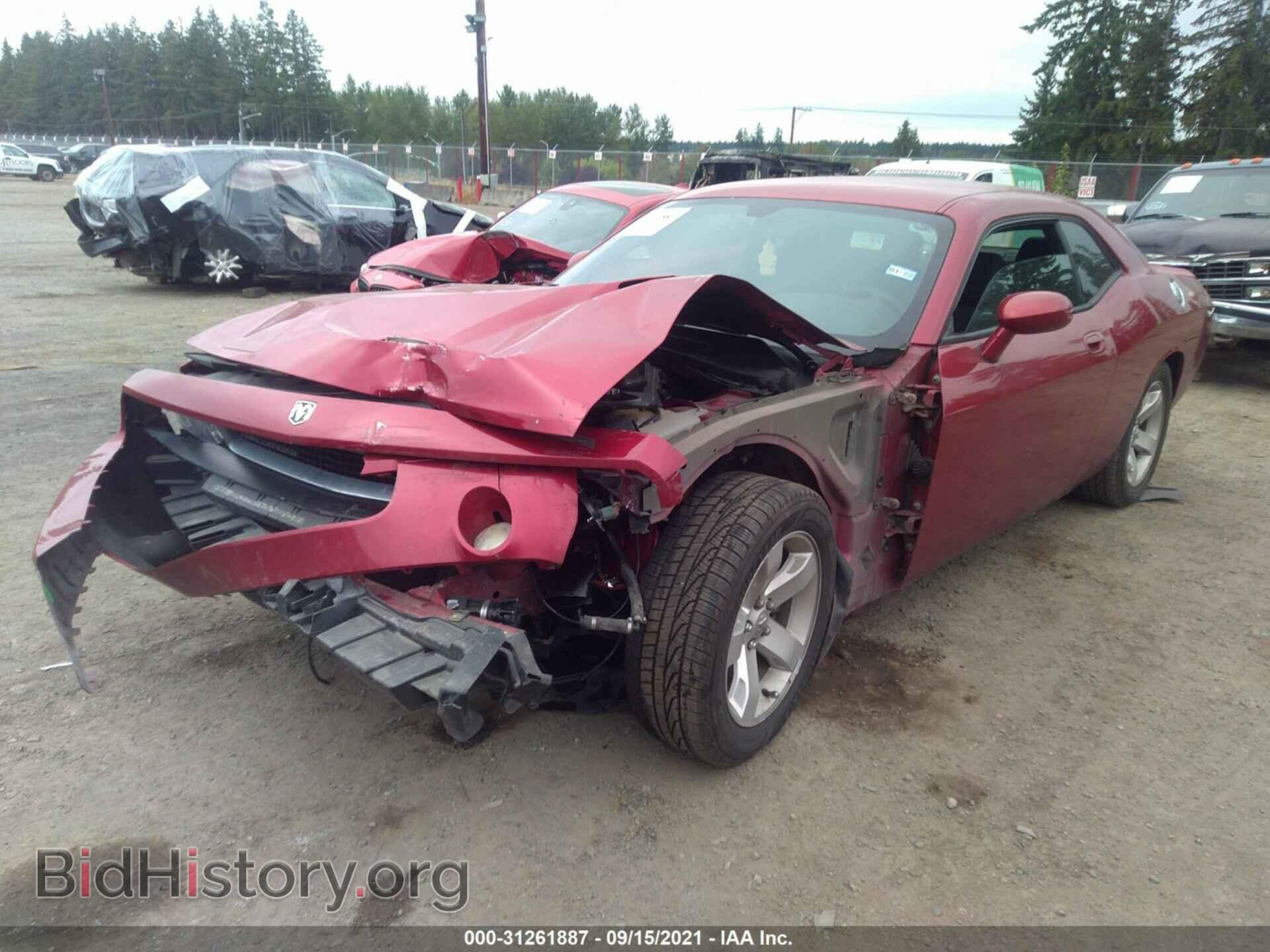 2010 DODGE CHALLENGER - VIN: 2B3CJ5DTXAH261629 - Photo 2