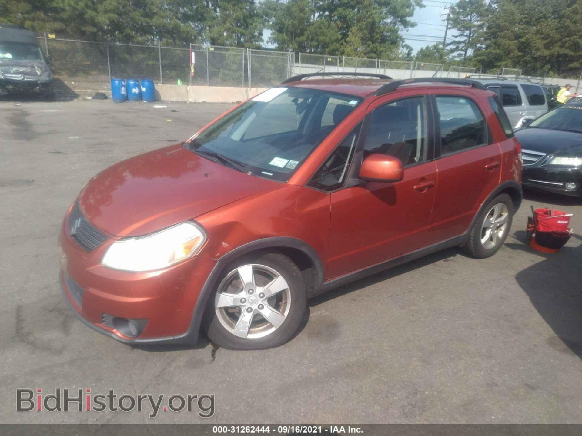 2011 SUZUKI SX4 - VIN: JS2YB5A35B6300349 - Фото 2