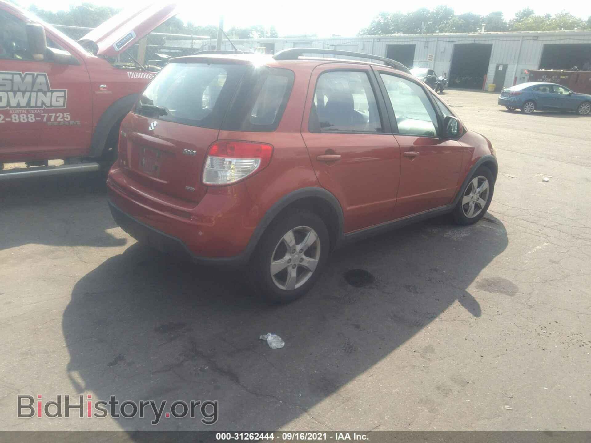 2011 SUZUKI SX4 - VIN: JS2YB5A35B6300349 - Фото 4