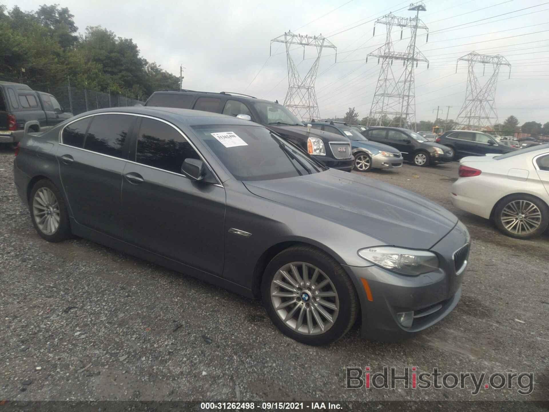 Photo WBAFR7C56BC601122 - BMW 5 SERIES 2011