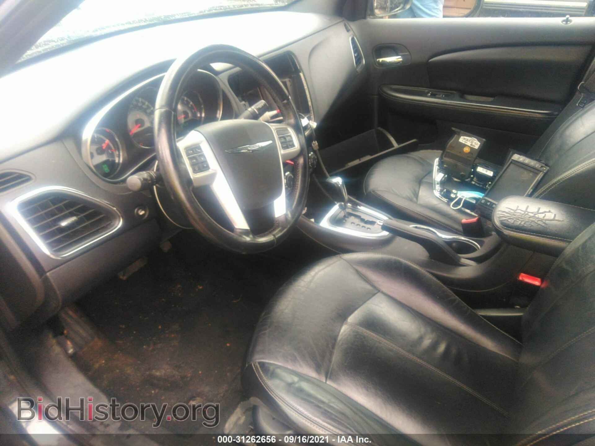 2012 CHRYSLER 200 - VIN: 1C3CCBCG6CN153681 - Фото 5