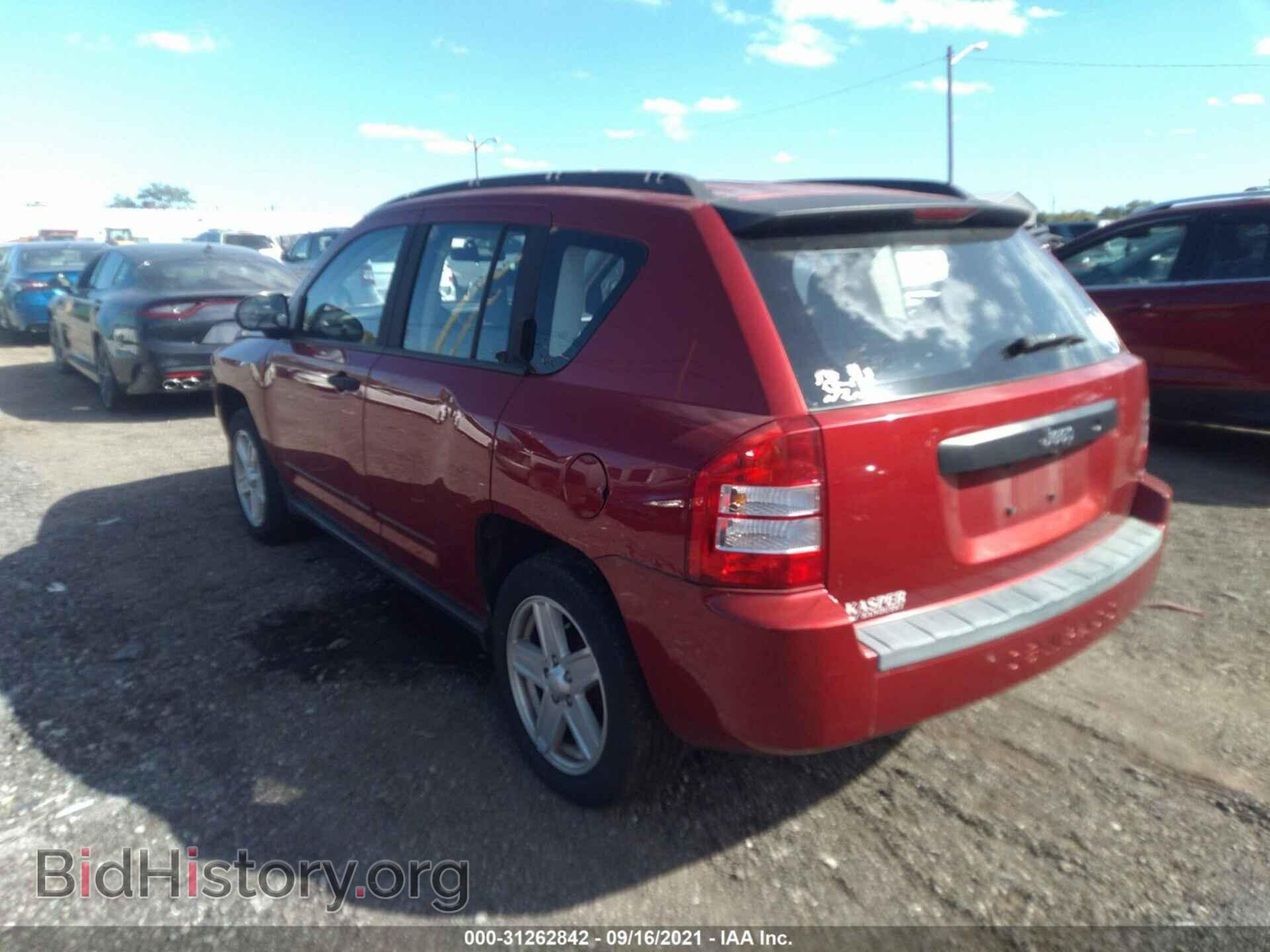 2008 JEEP COMPASS - VIN: 1J8FT47W28D794757 - Фото 3