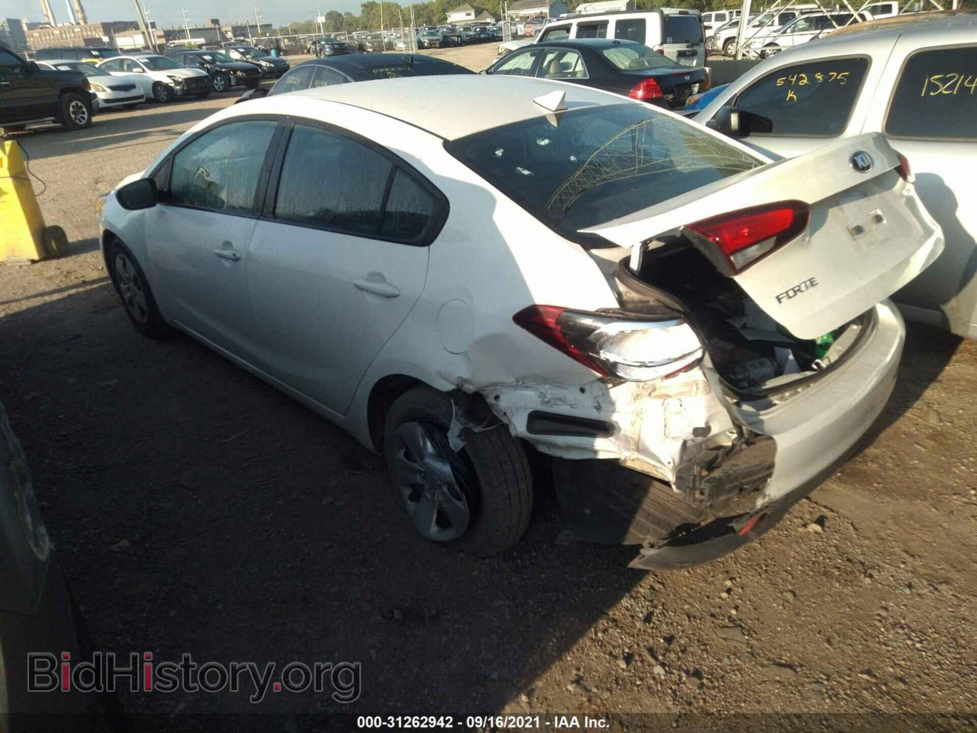 2017 KIA FORTE - VIN: 3KPFK4A78HE051580 - Фото 3