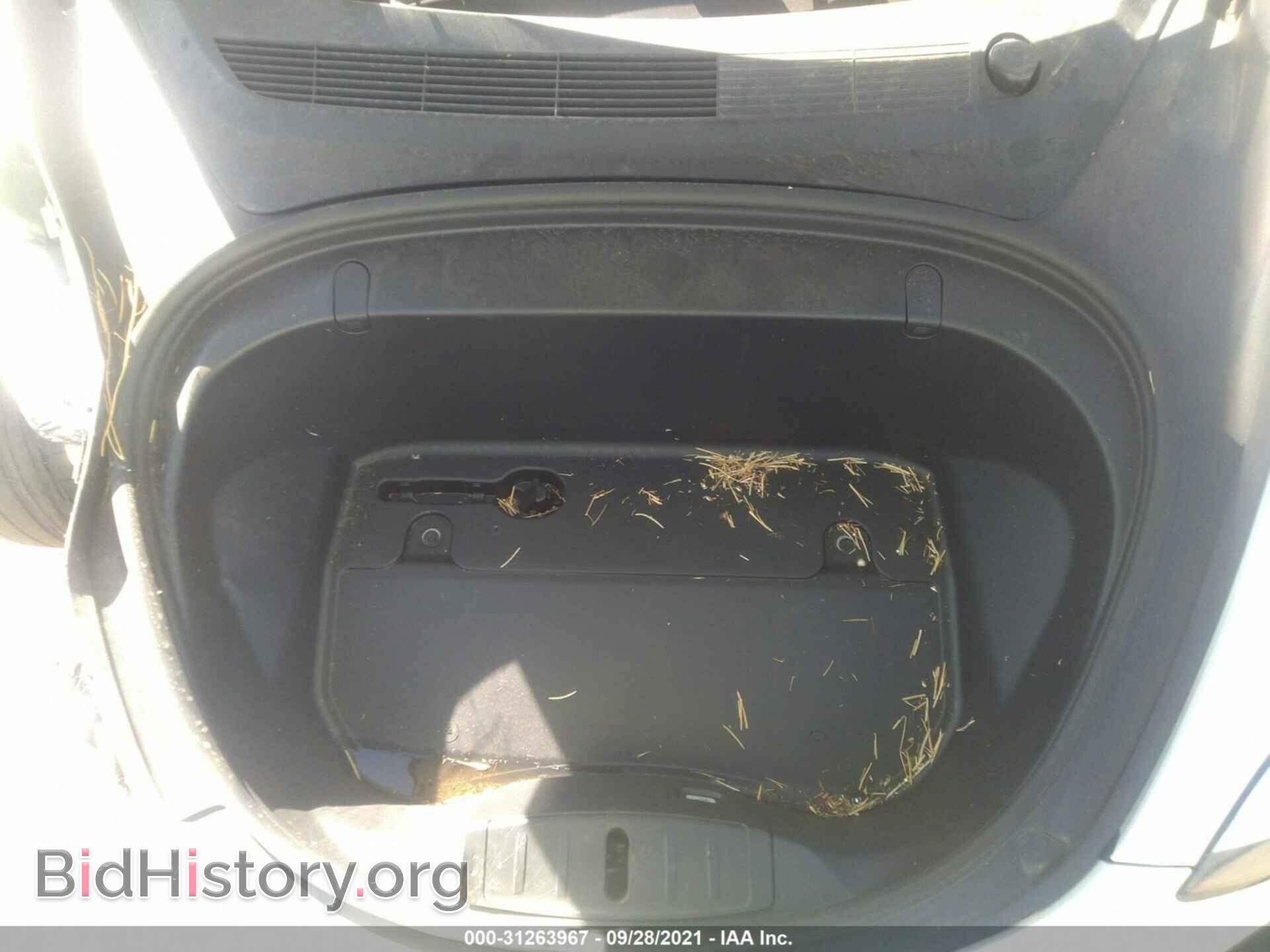 2019 TESLA MODEL 3 - VIN: 5YJ3E1EBXKF487212 - Фото 10