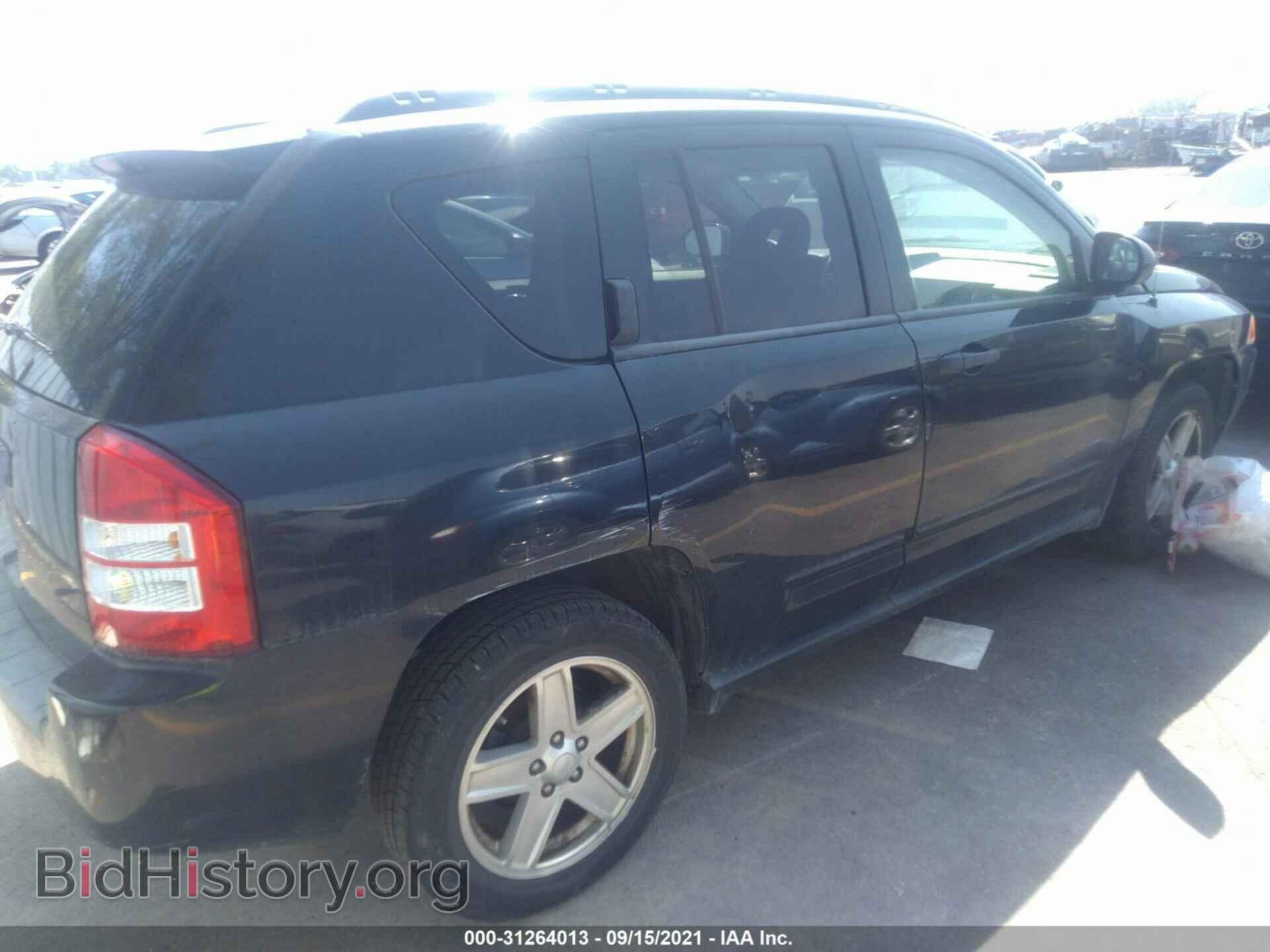2008 JEEP COMPASS - VIN: 1J8FT47W08D529318 - Фото 4