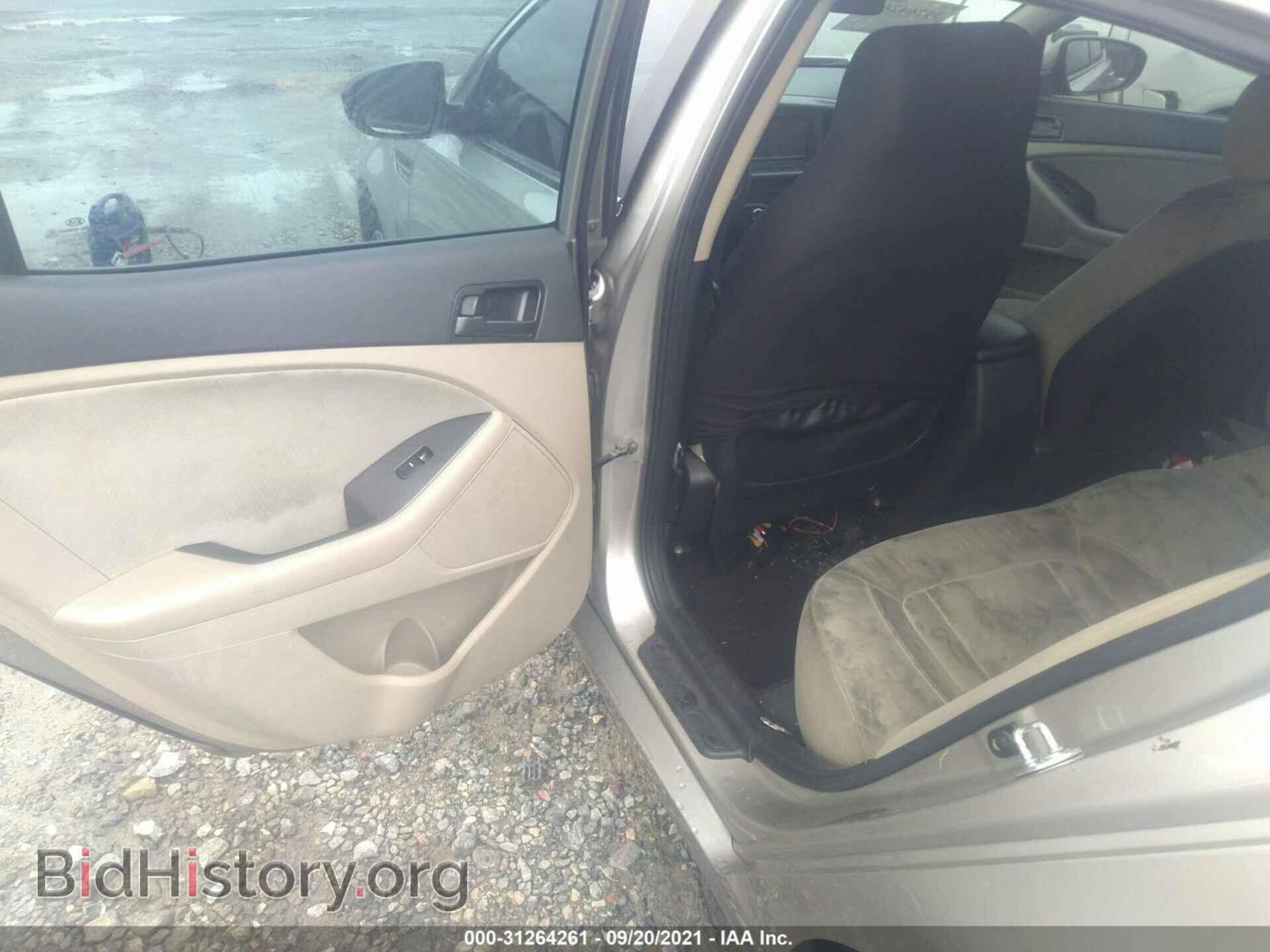 2011 KIA OPTIMA - VIN: KNAGM4A71B5184552 - Фото 8