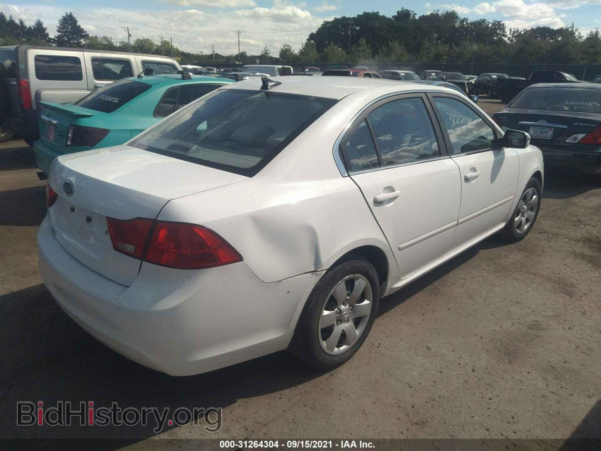 2010 KIA OPTIMA - VIN: KNAGG4A84A5392469 - Фото 4