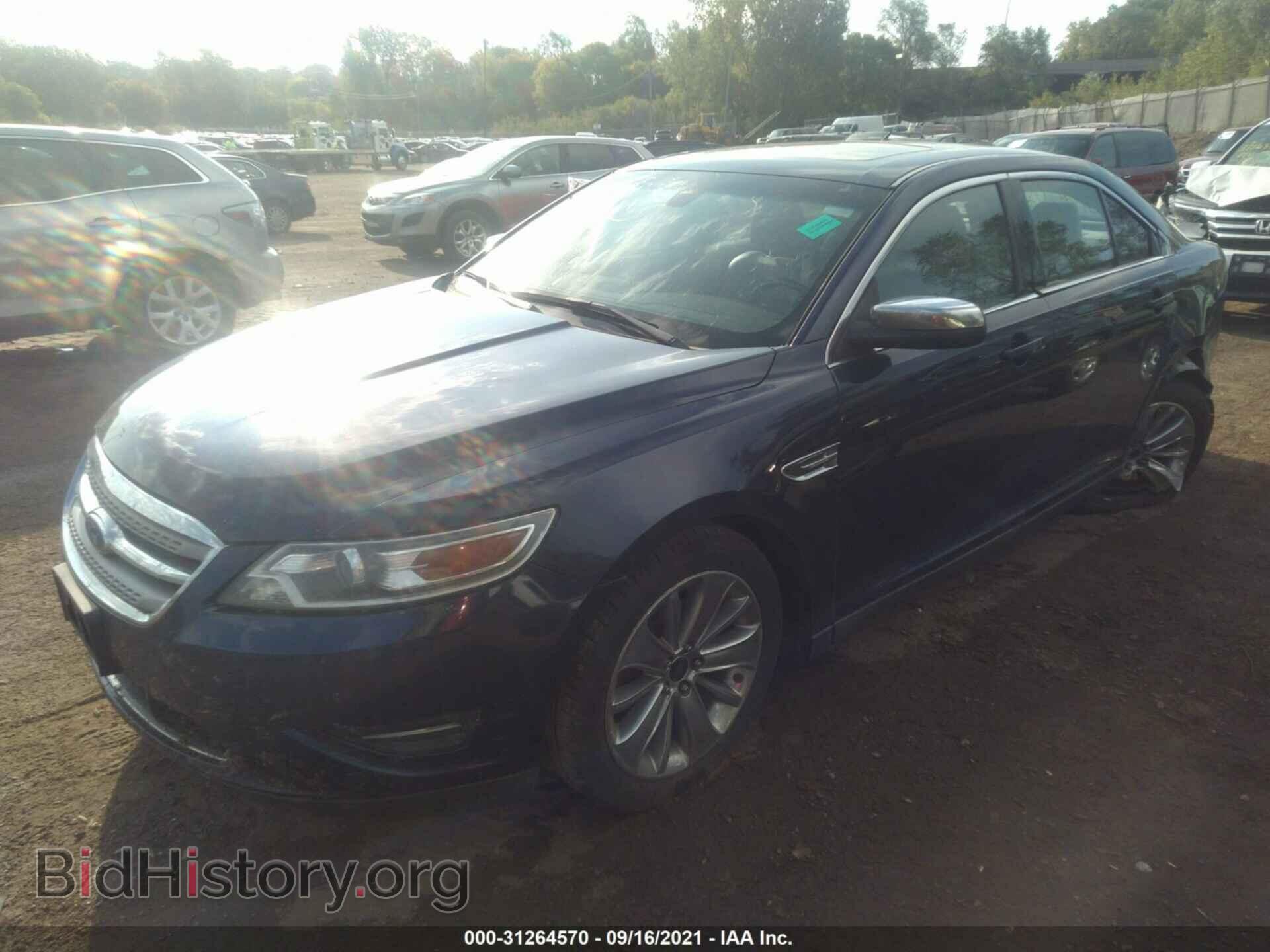 2011 FORD TAURUS - VIN: 1FAHP2FW1BG166792 - Фото 2