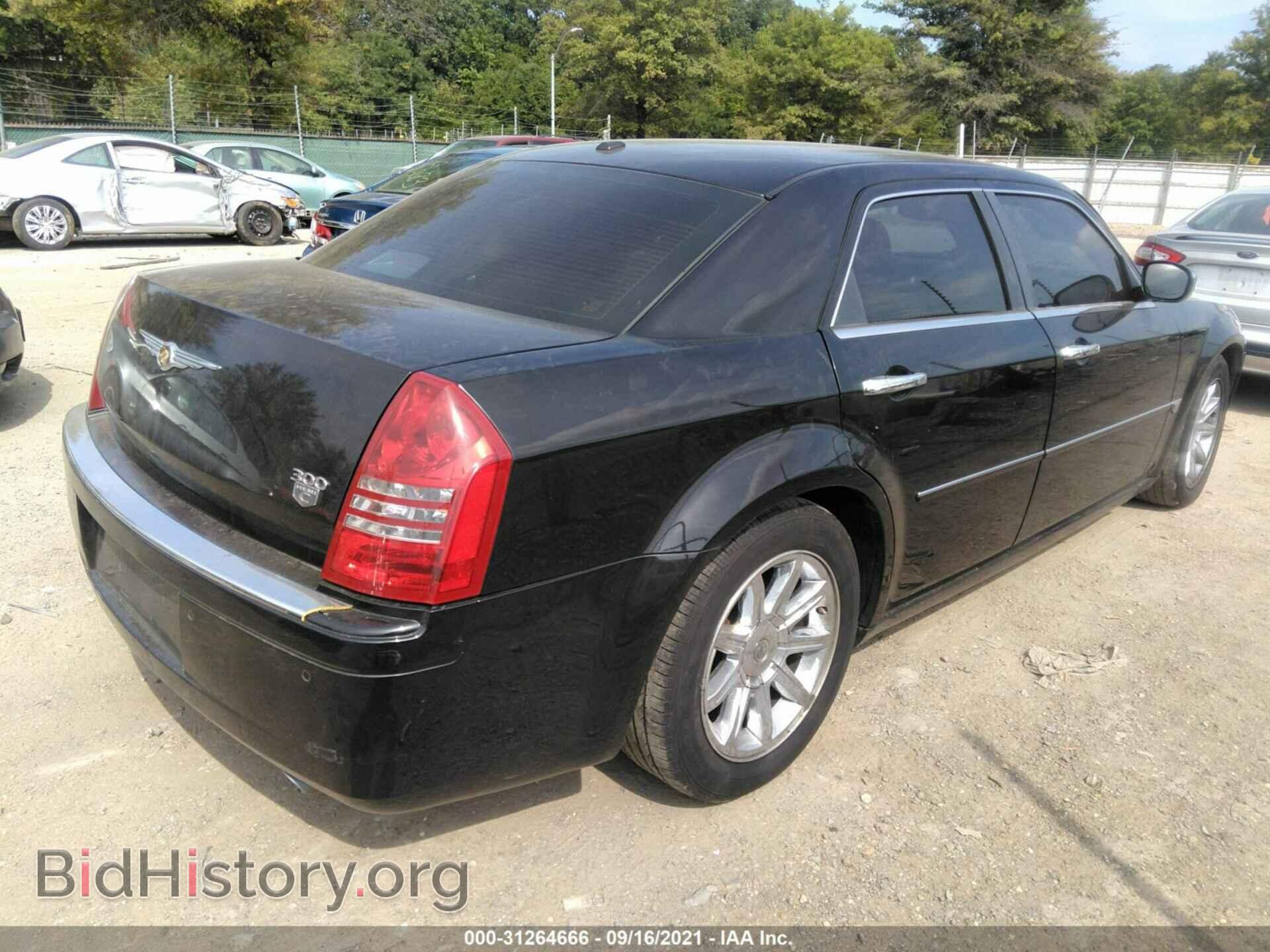 2006 CHRYSLER 300 - VIN: 2C3LA63H46H514697 - Фото 4