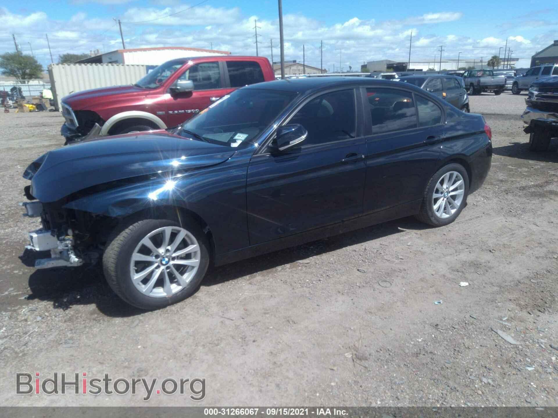 2017 BMW 3 SERIES - VIN: WBA8A9C32HK620551 - Фото 2